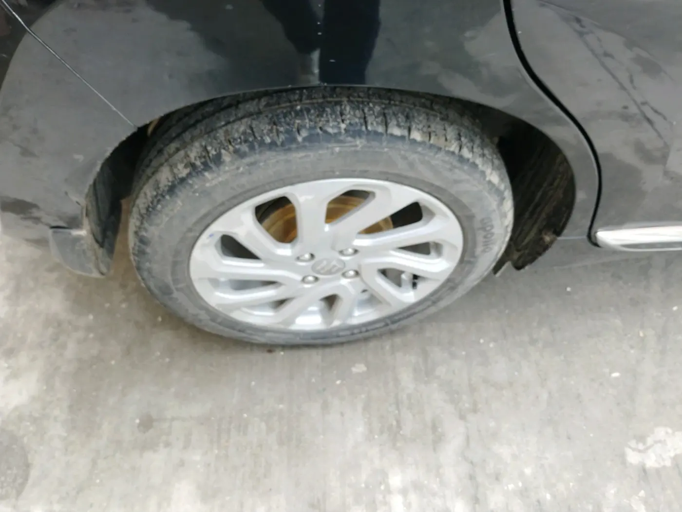 2024 Maruti Baleno  ZETA CNG 1.2L, CNG, Manual, 38,576 km, tyre