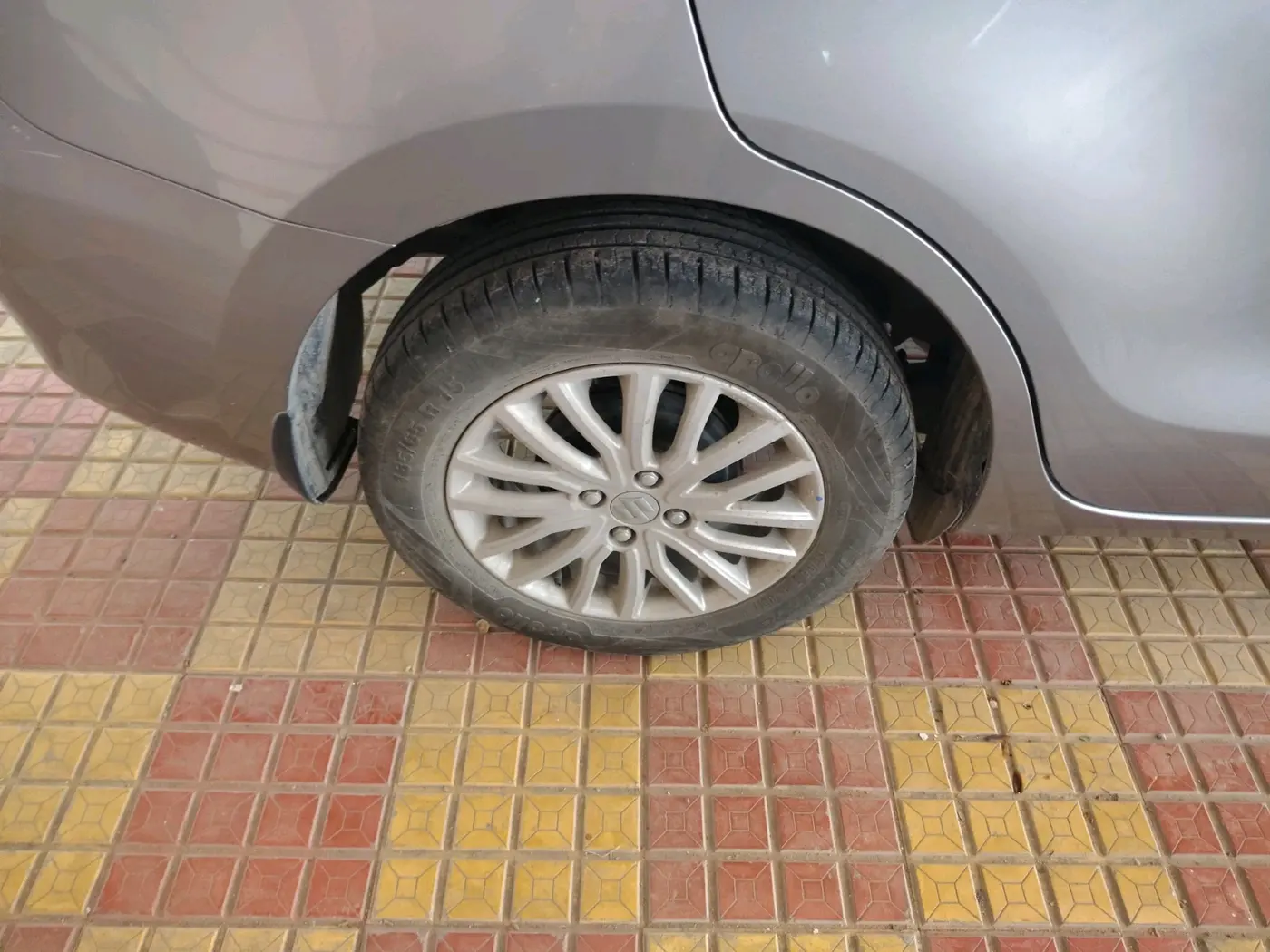 2021 Maruti Dzire ZXI, Petrol, Manual, 14,061 km, tyre
