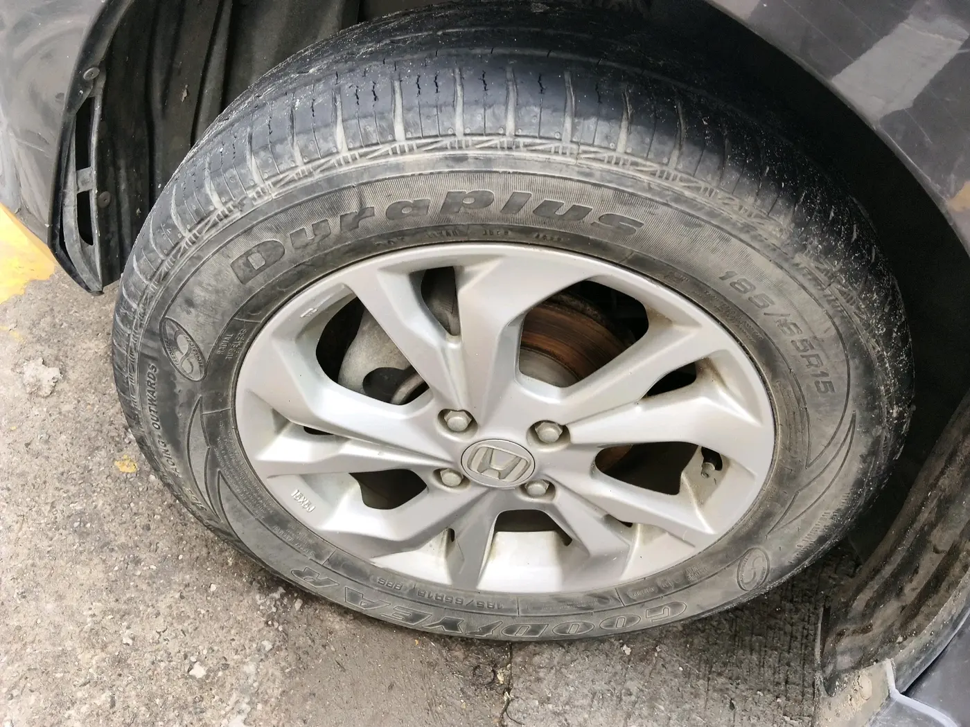 2019 Honda Amaze 1.2L I-VTEC VX, CNG, Manual, 52,990 km, tyre