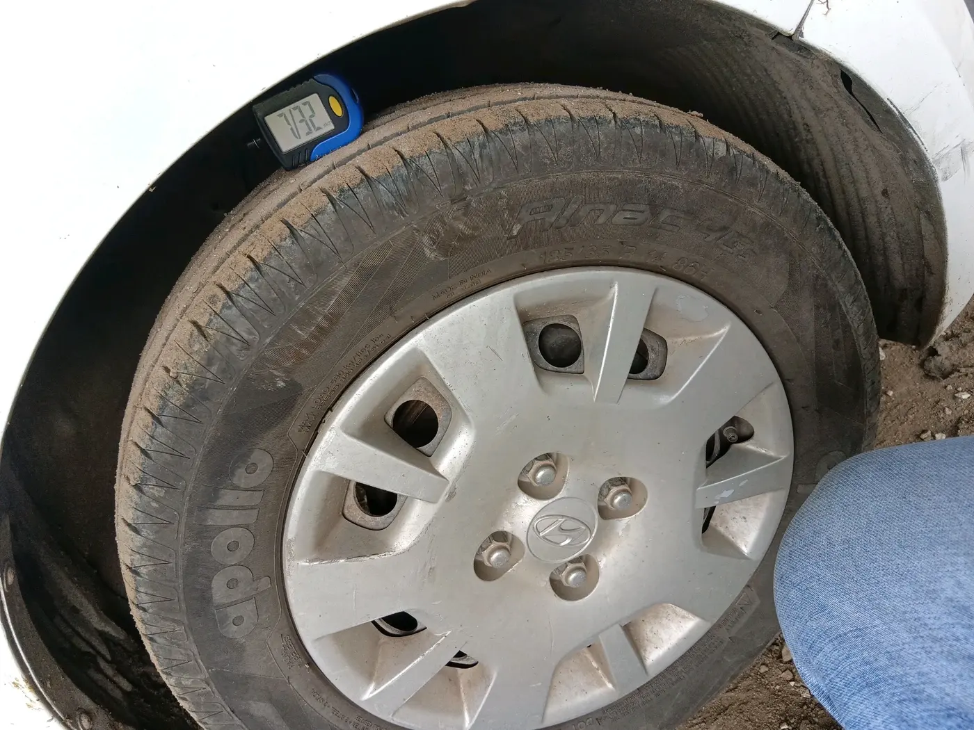 2012 Hyundai i20 MAGNA 1.2, CNG, Manual, 1,30,796 km, tyre
