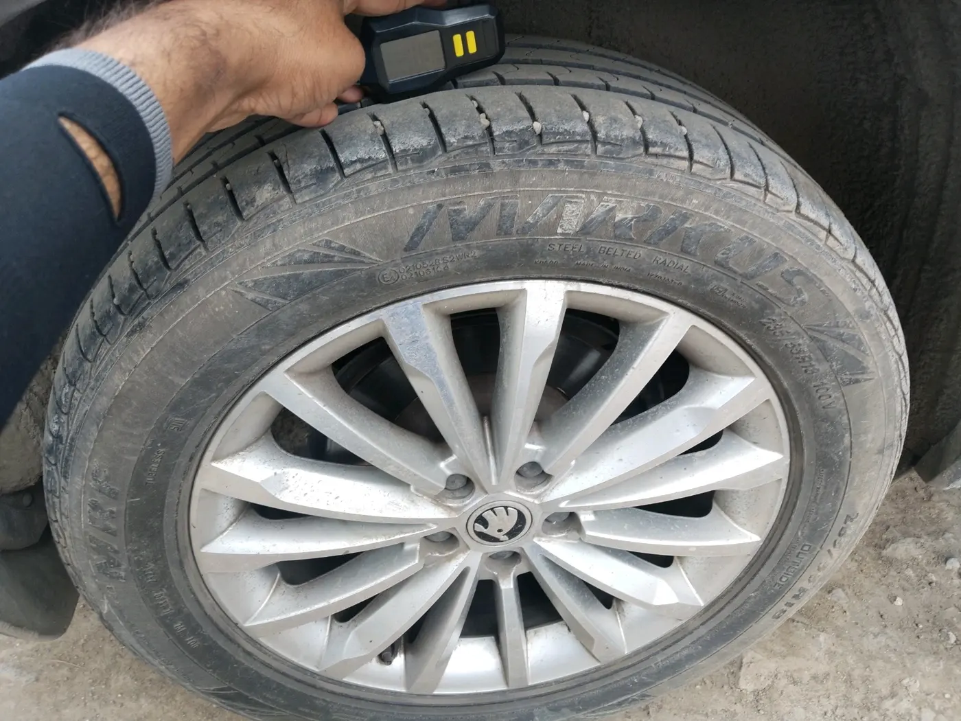 2023 Skoda Kodiaq L&K, Petrol, Automatic, 45,360 km, tyre