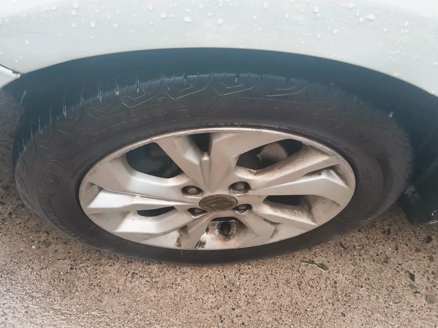 2019 Honda Amaze 1.5L I-DTEC VX, Diesel, Manual, 1,08,950 km, tyre