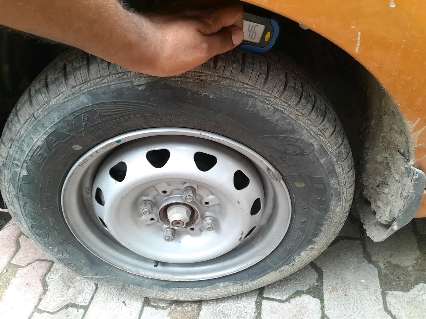 2018 Tata Tiago XZ PETROL, CNG, Manual, 76,337 km, tyre