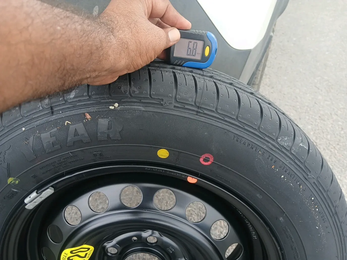 2023 KIA SONET HTK PLUS 1.0 IMT, Petrol, Manual, 21,022 km, tyre