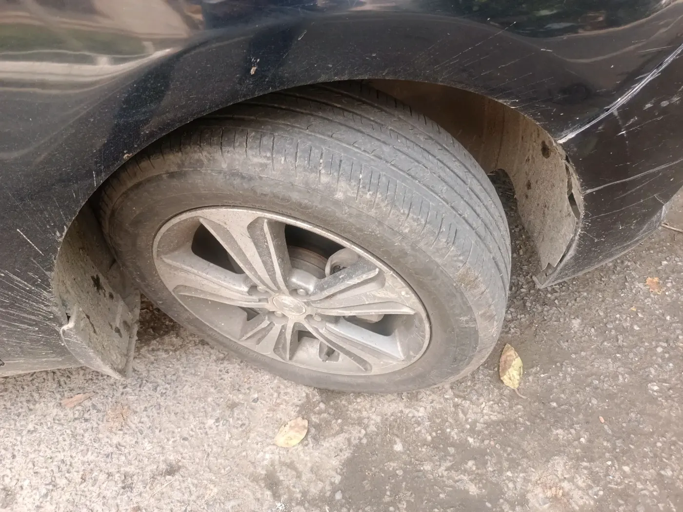 2019 Hyundai Verna 1.6 VTVT SX (O) AT, CNG, Automatic, 90,938 km, tyre