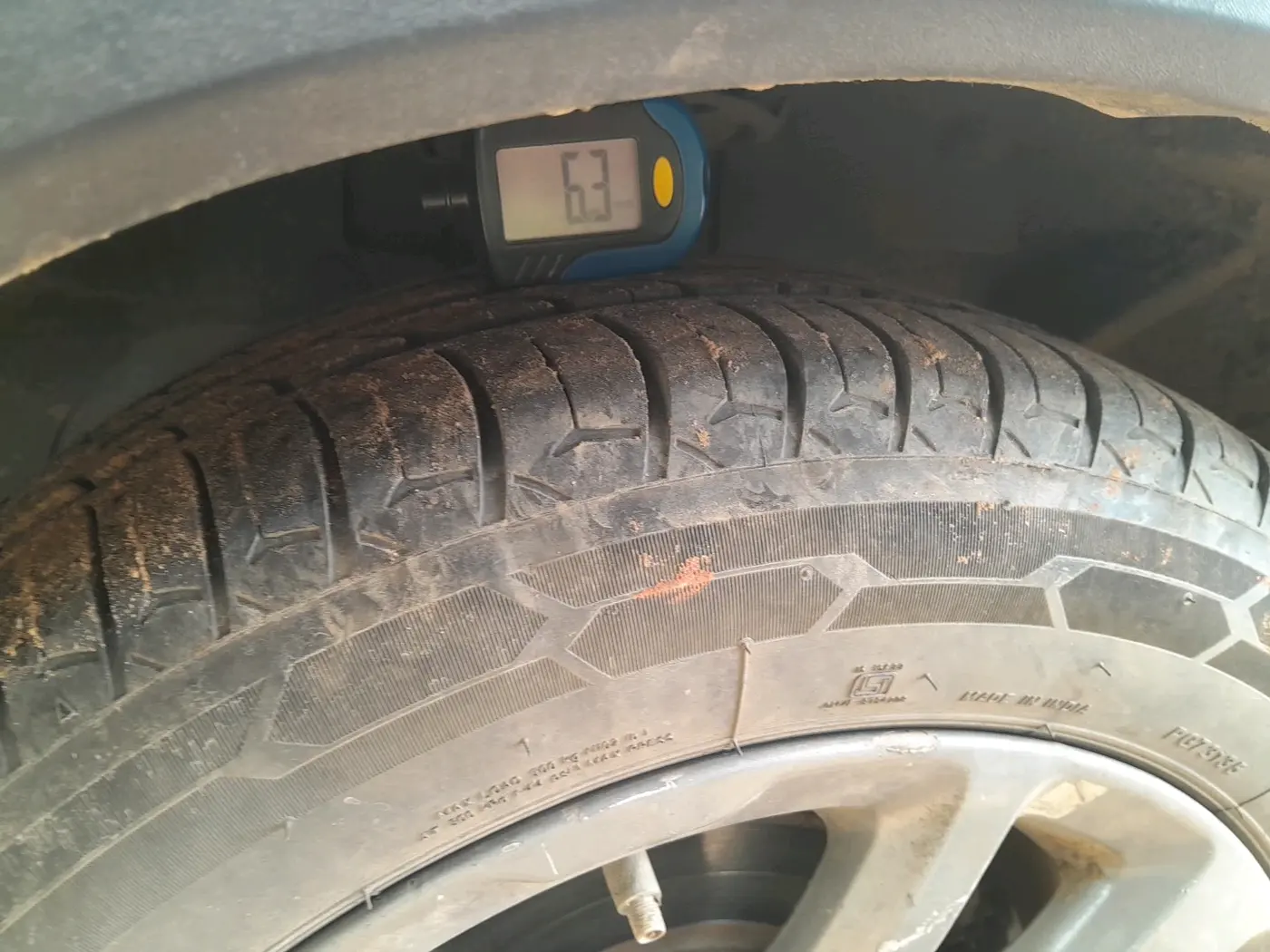 2018 Ford FREESTYLE TITANIUM 1.2 PETROL, CNG, Manual, 1,15,974 km, tyre