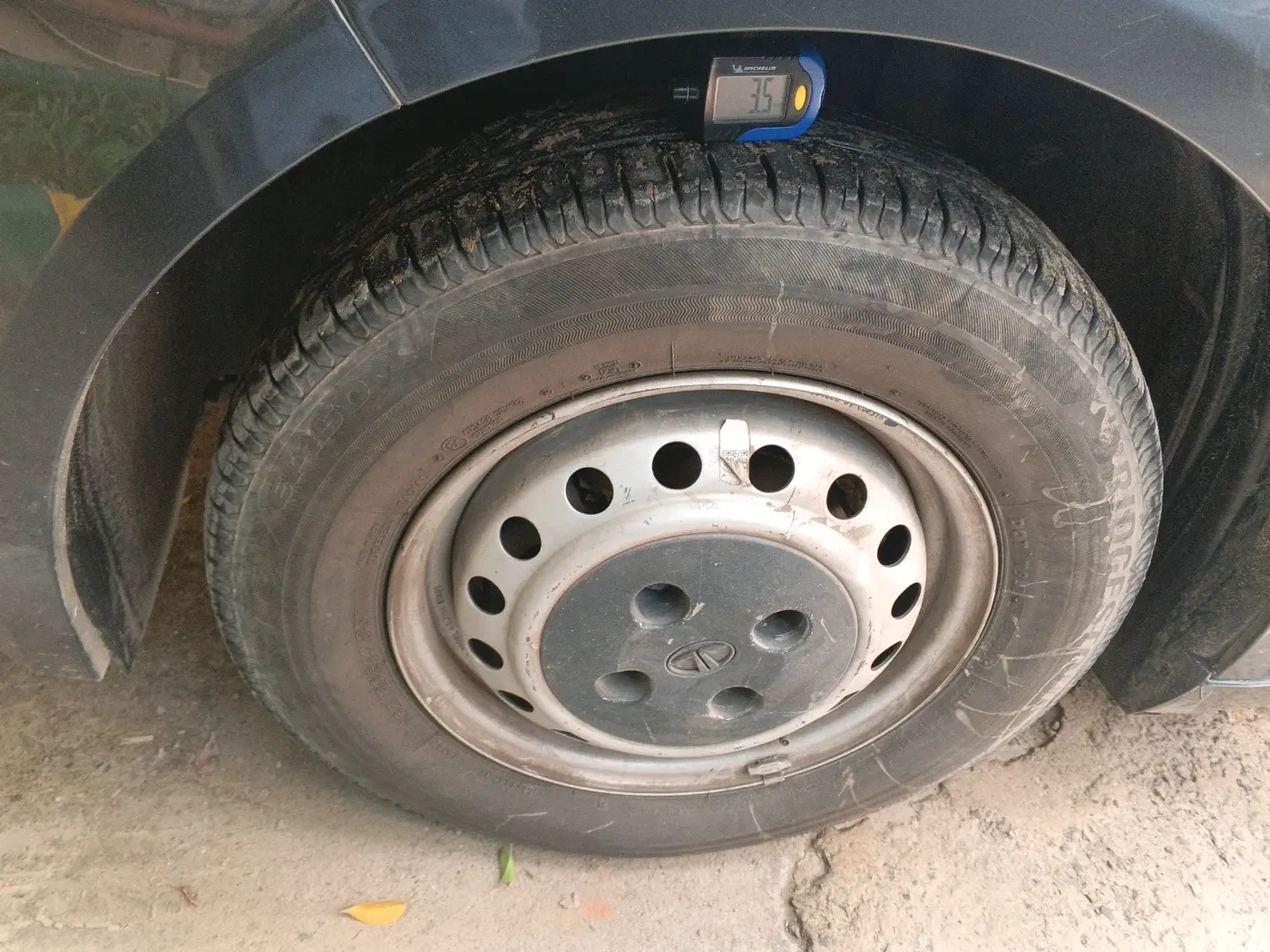 2020 Tata ALTROZ XM PETROL, Petrol, Manual, 94,699 km, tyre