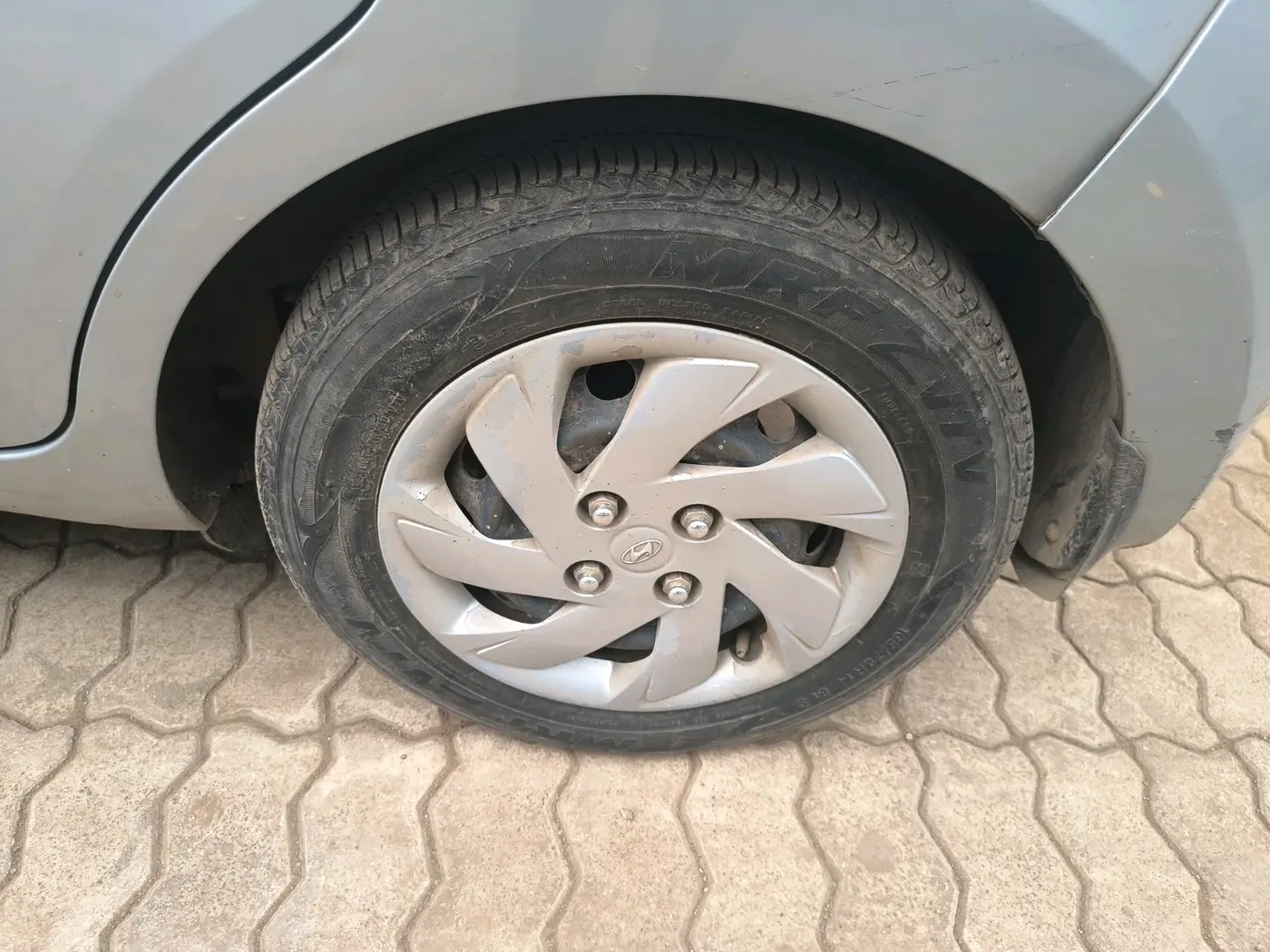 2019 Hyundai NEW SANTRO SPORTZ CNG, CNG, Manual, 69,535 km, tyre