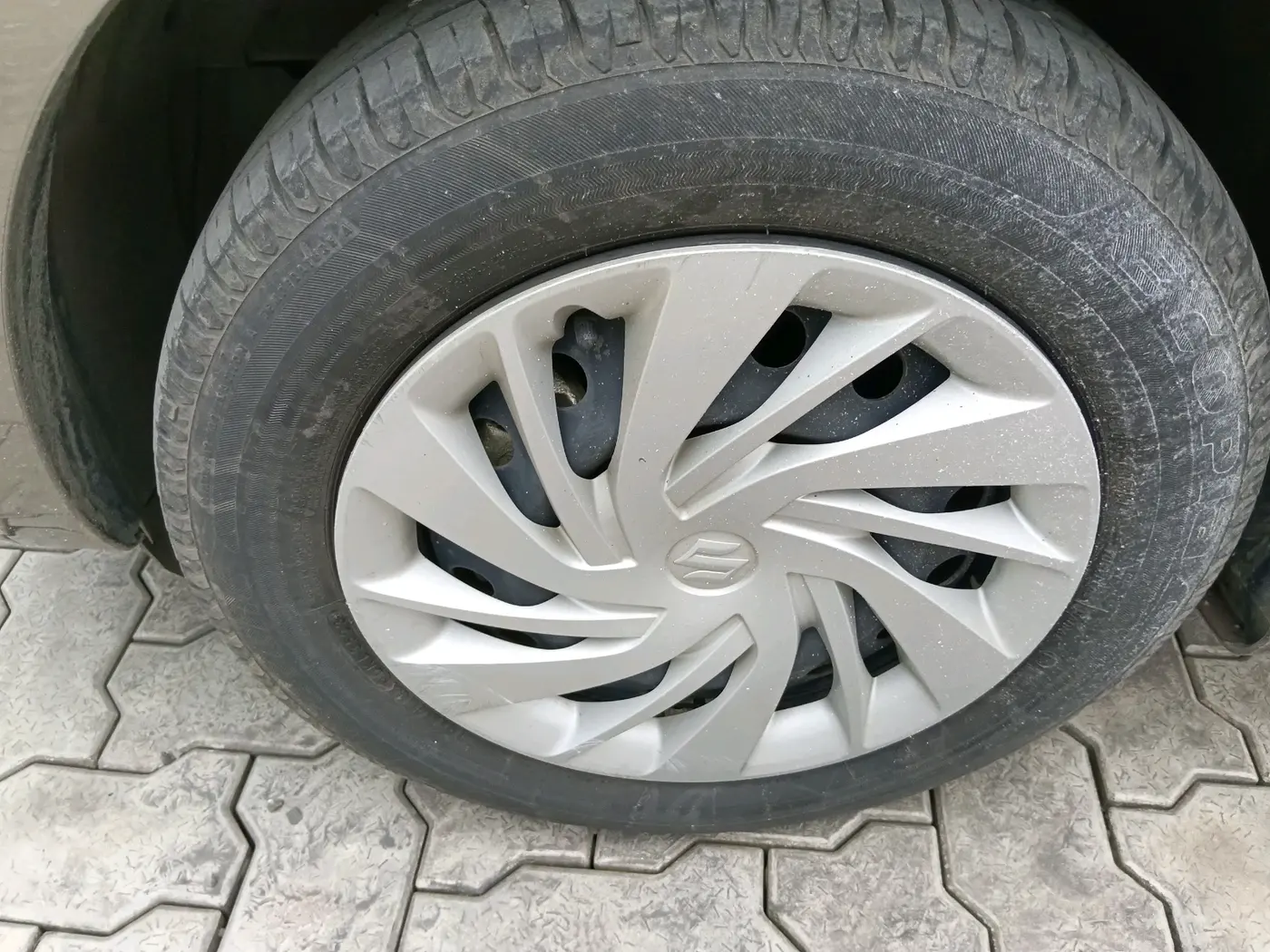2023 Maruti Ertiga VXI AT SHVS, Petrol, Automatic, 19,649 km, tyre