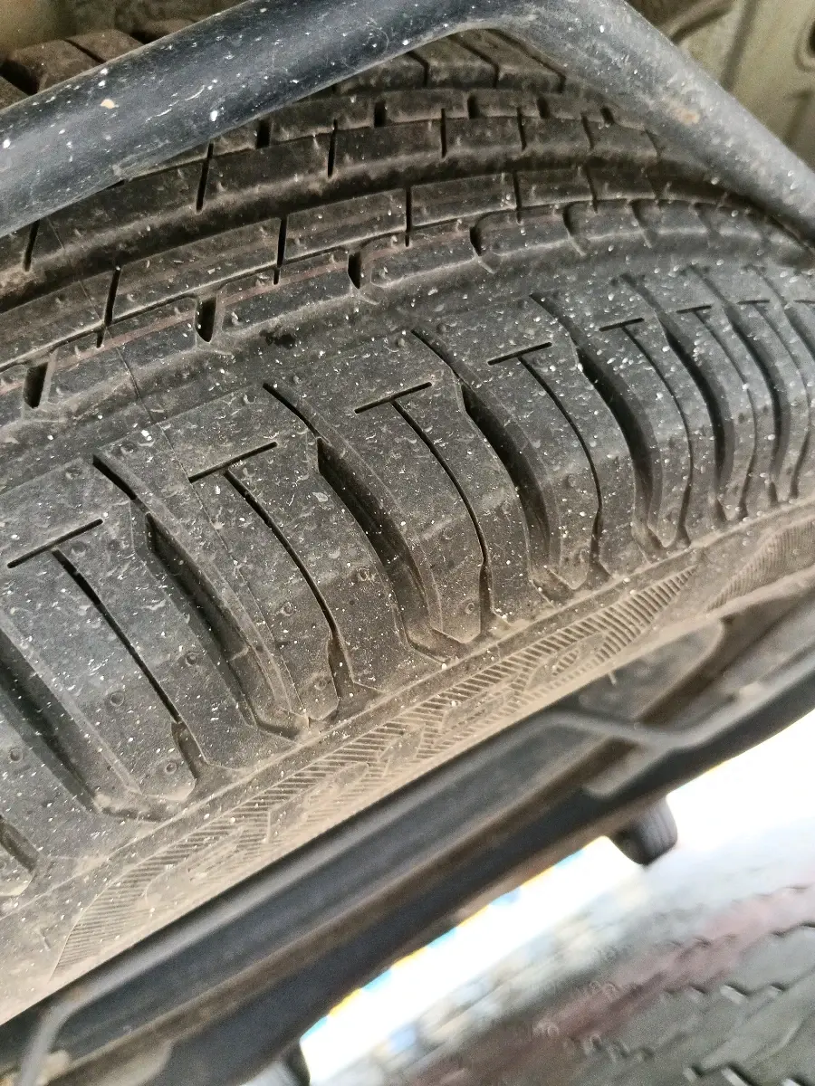 2023 Maruti Ertiga VXI AT SHVS, Petrol, Automatic, 19,649 km, tyre