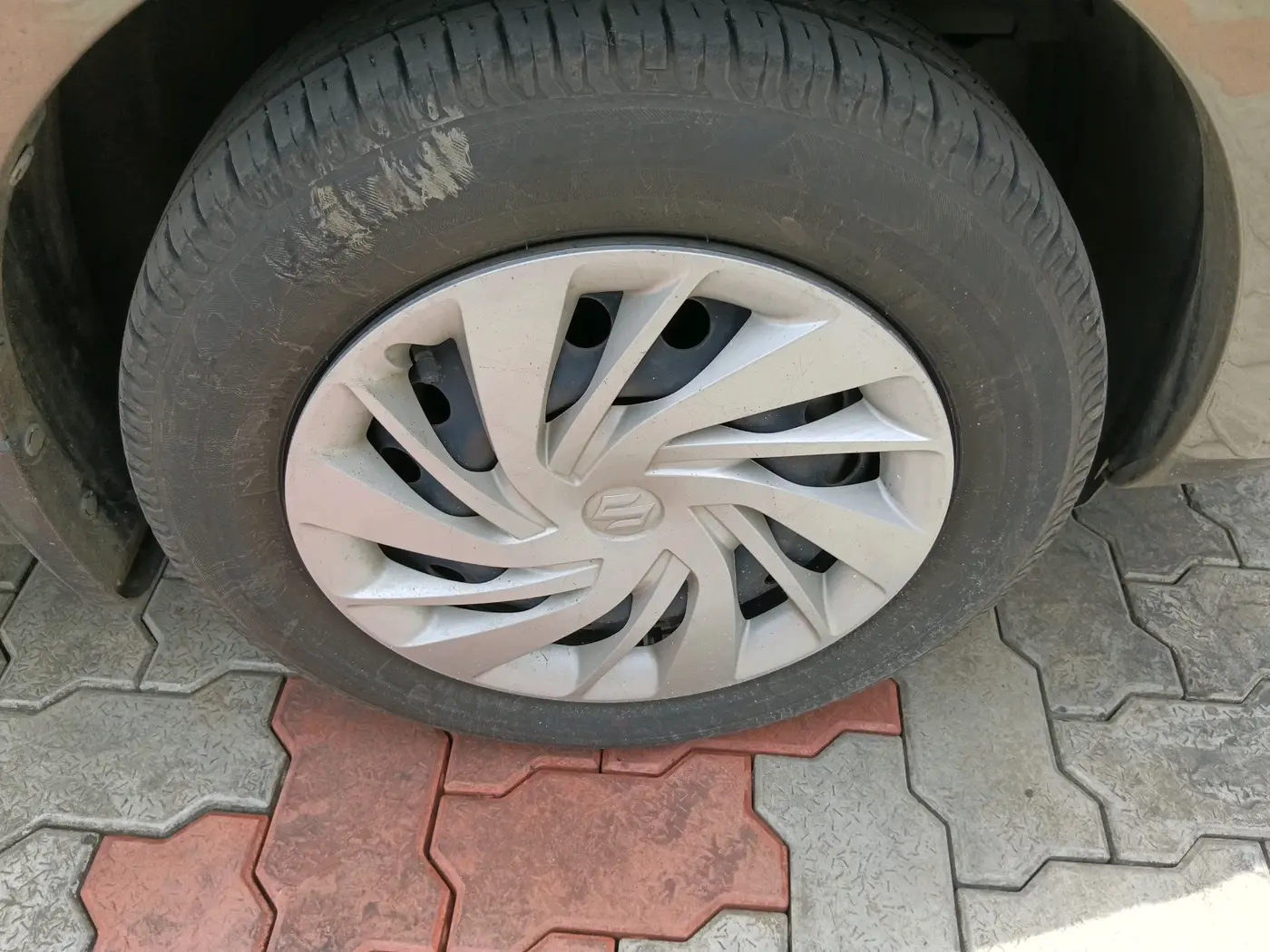 2023 Maruti Ertiga VXI AT SHVS, Petrol, Automatic, 19,649 km, tyre