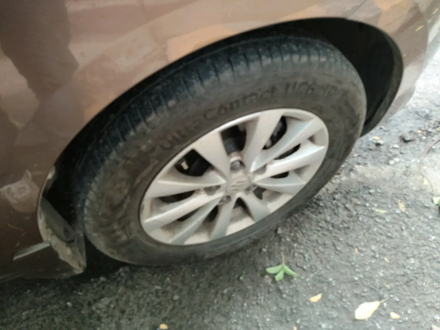 2012 Maruti Ertiga ZDI, Diesel, Manual, 83,253 km, tyre