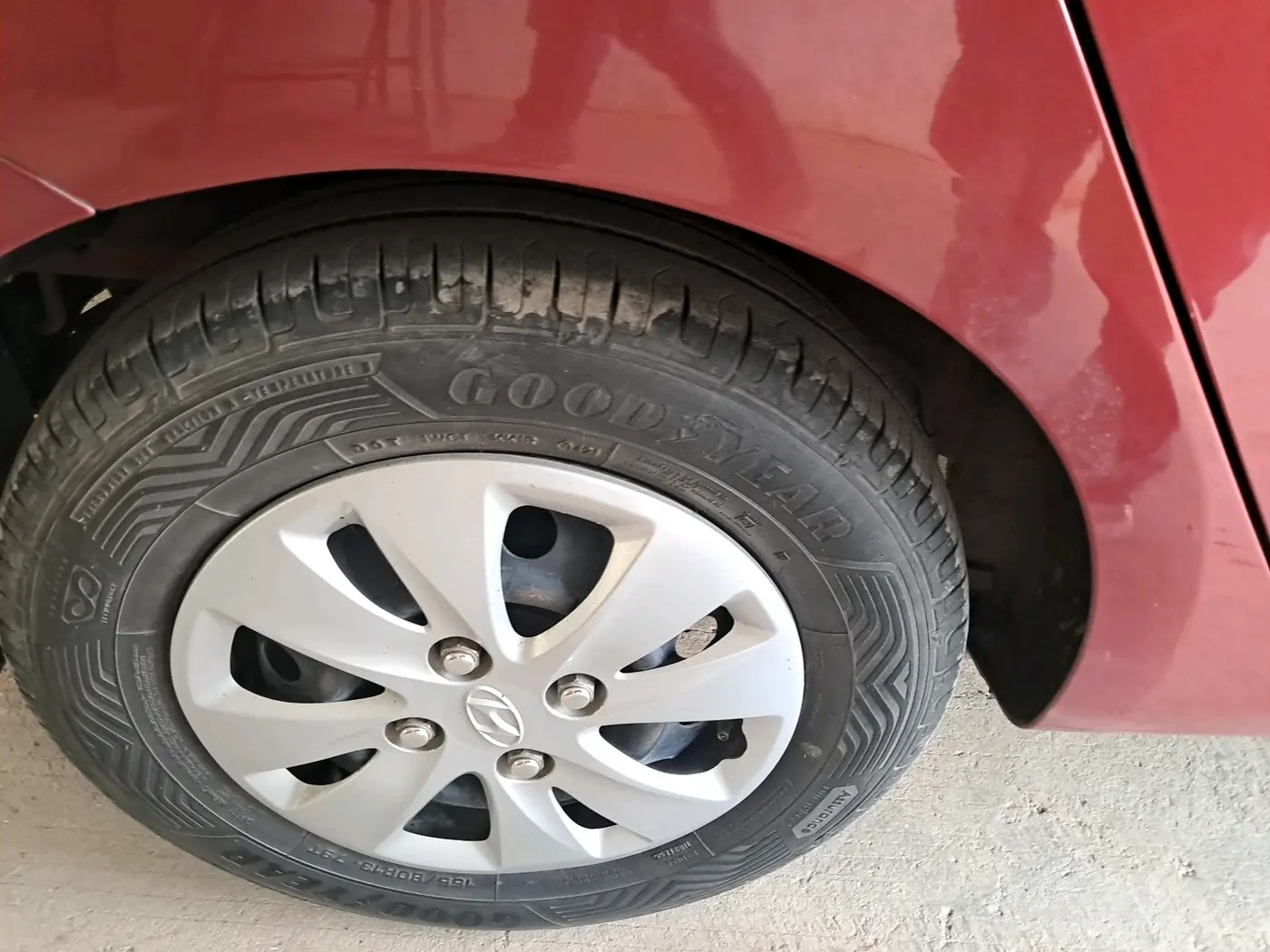 2011 Hyundai i10 MAGNA 1.2, Petrol, Manual, 55,455 km, tyre