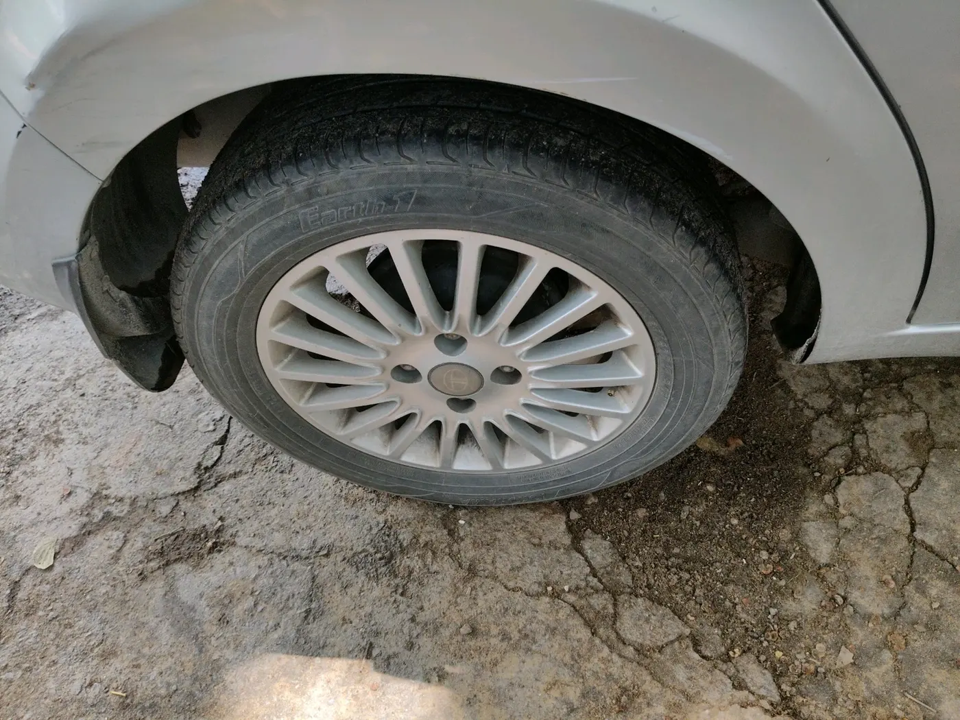 2014 Tata Zest XM PETROL, Petrol, Manual, 77,569 km, tyre
