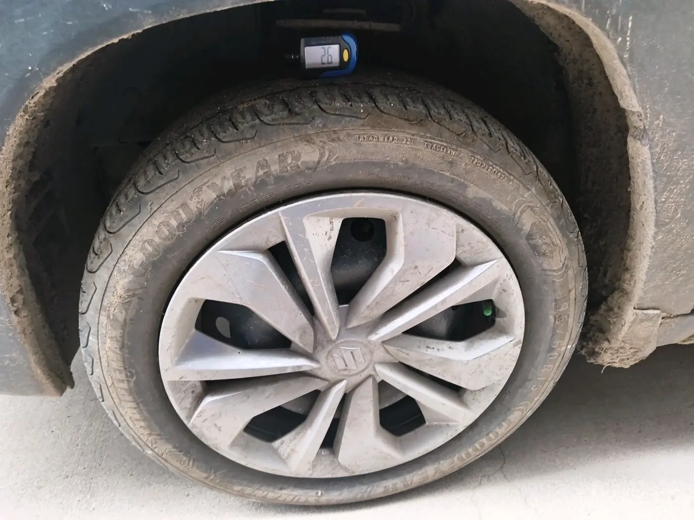 2024 Maruti FRONX SIGMA CNG 1.2 MT, CNG, Manual, 71,799 km, tyre