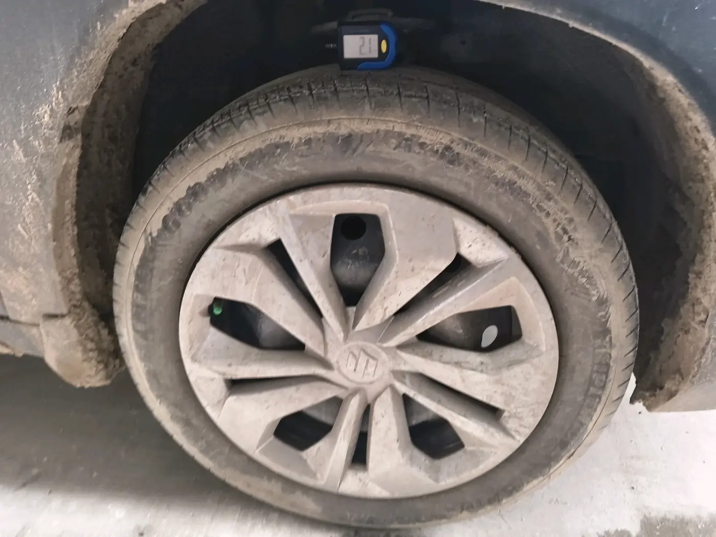 2024 Maruti FRONX SIGMA CNG 1.2 MT, CNG, Manual, 71,799 km, tyre