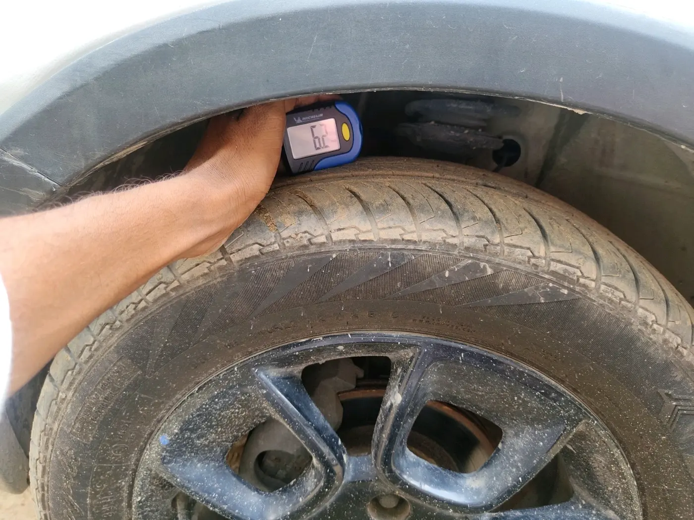 2018 Maruti IGNIS ZETA 1.2, Petrol, Manual, 58,395 km, tyre