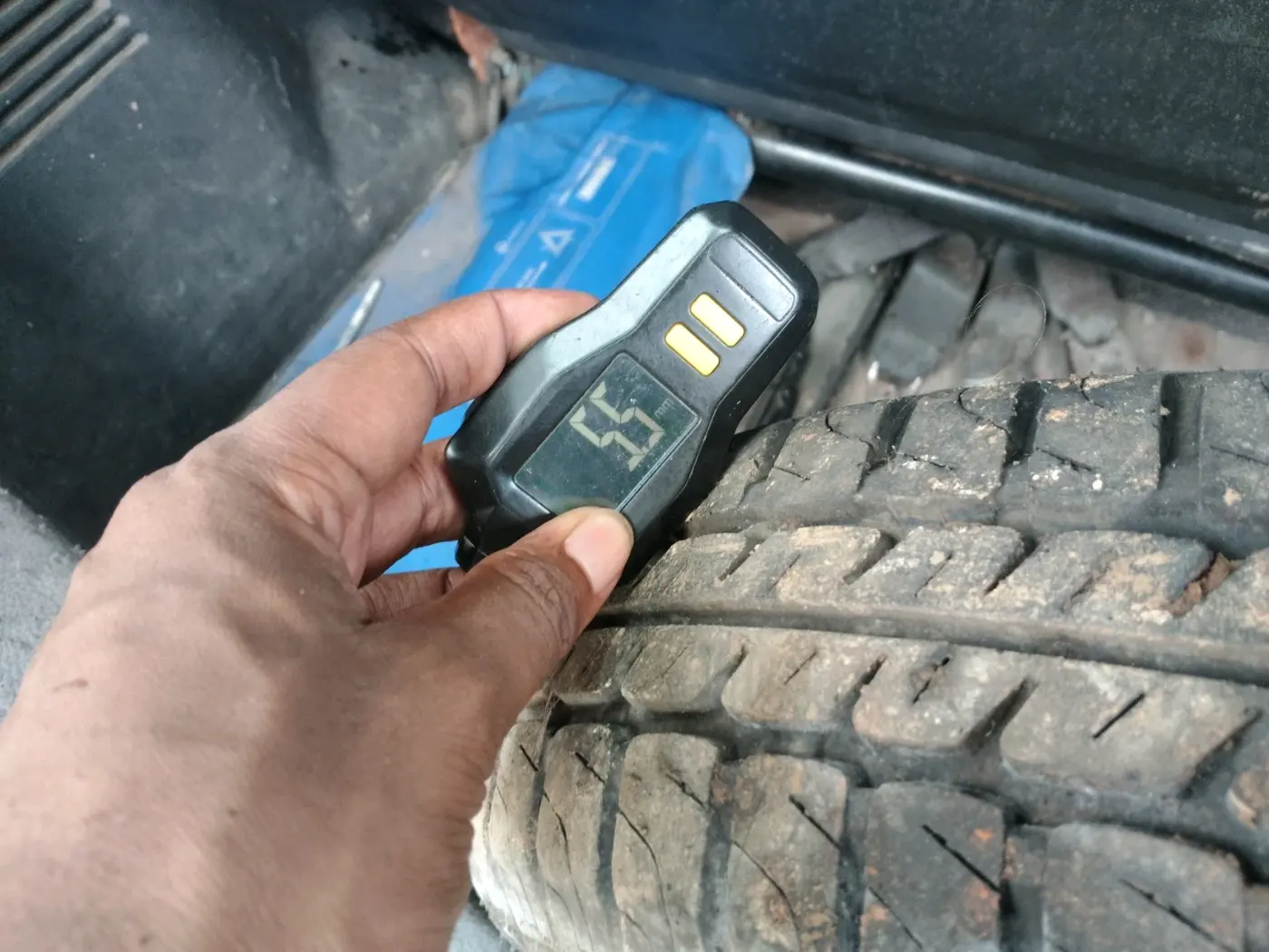 2013 Maruti Wagon R 1.0 LXI, Petrol, Manual, 33,155 km, tyre