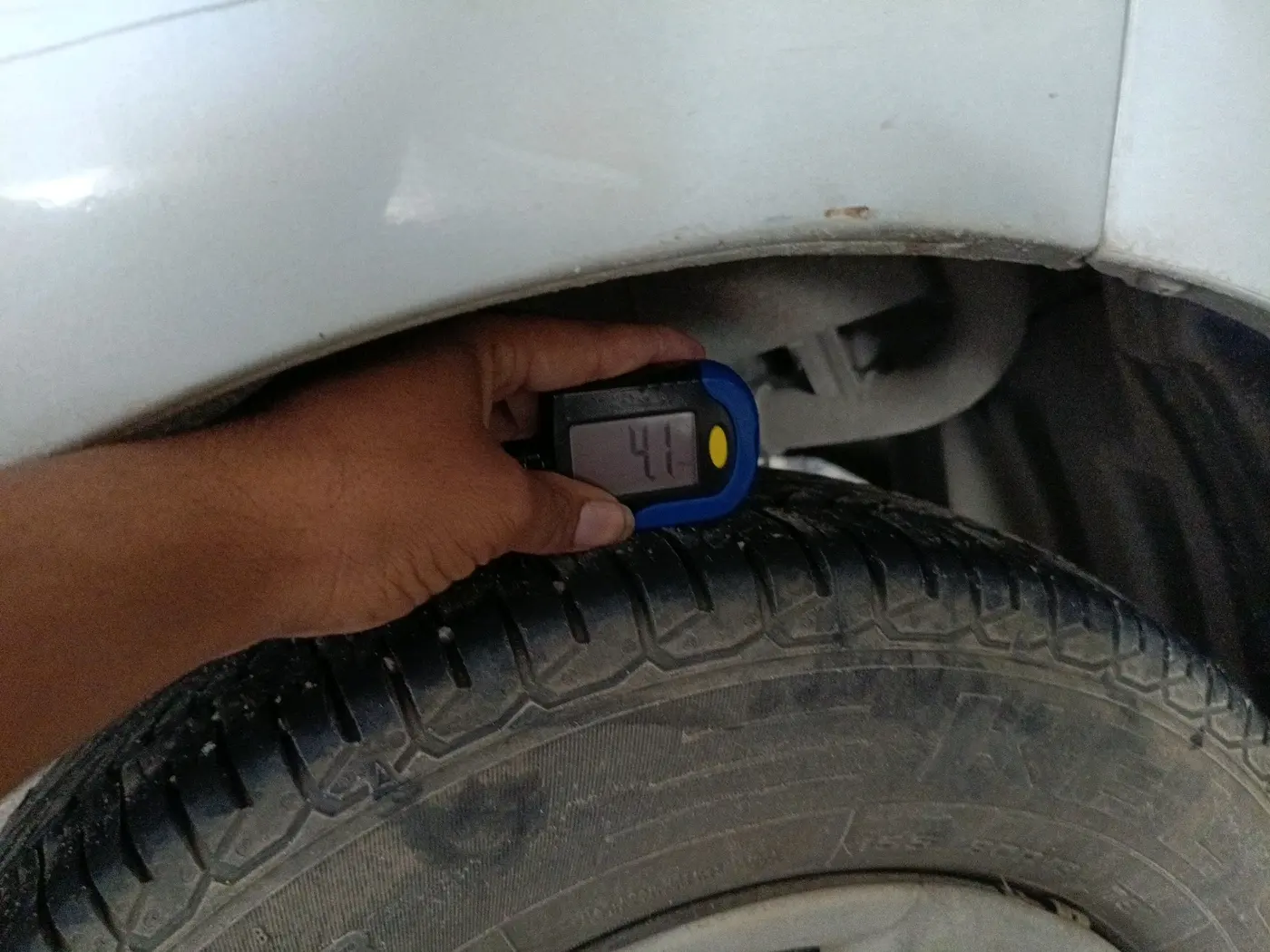 2011 Maruti A Star VXI (ABS) AT, Petrol, Automatic, 52,280 km, tyre