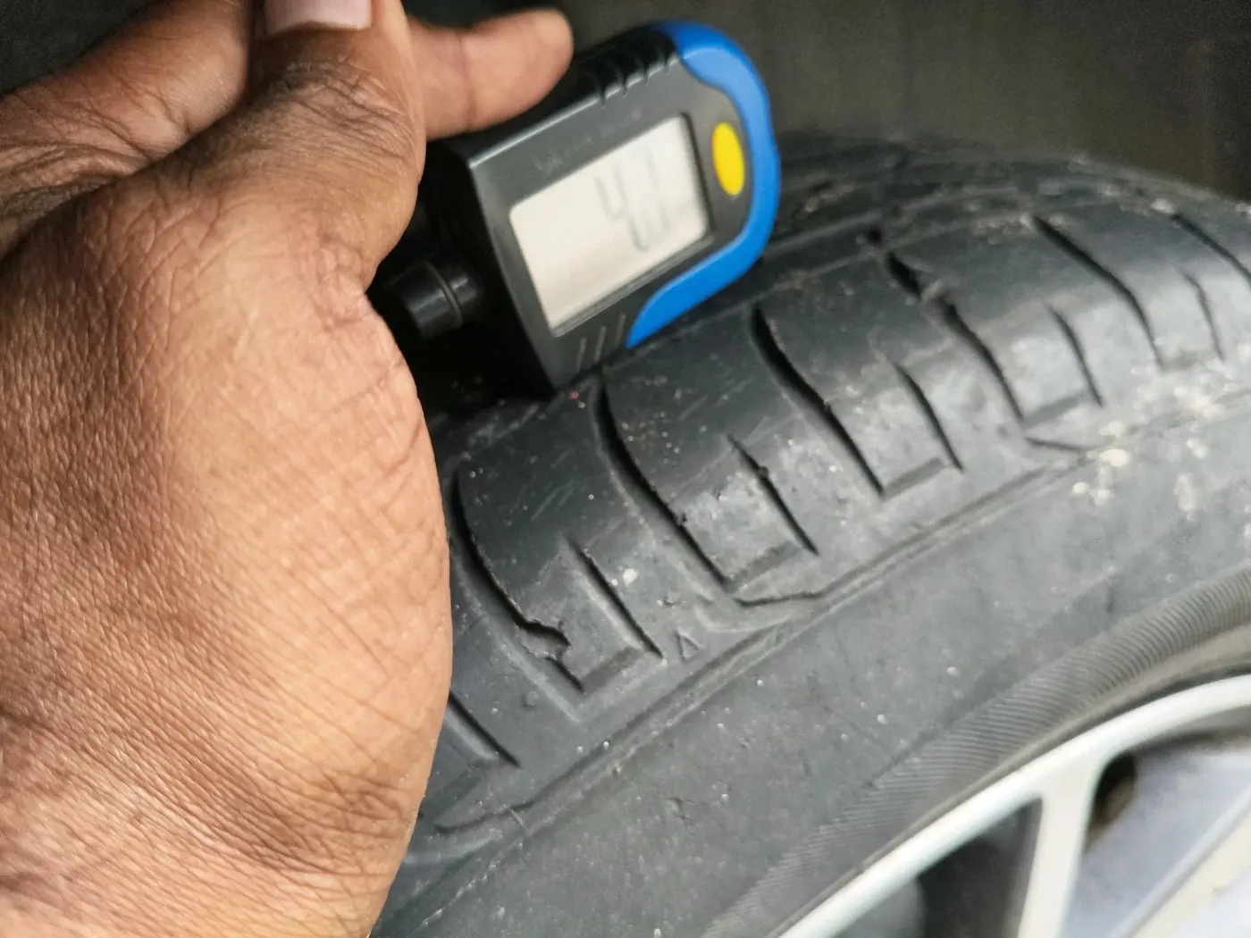 2022 Mahindra XUV300 W8 (O) 1.5 DIESEL, Diesel, Manual, 37,819 km, tyre