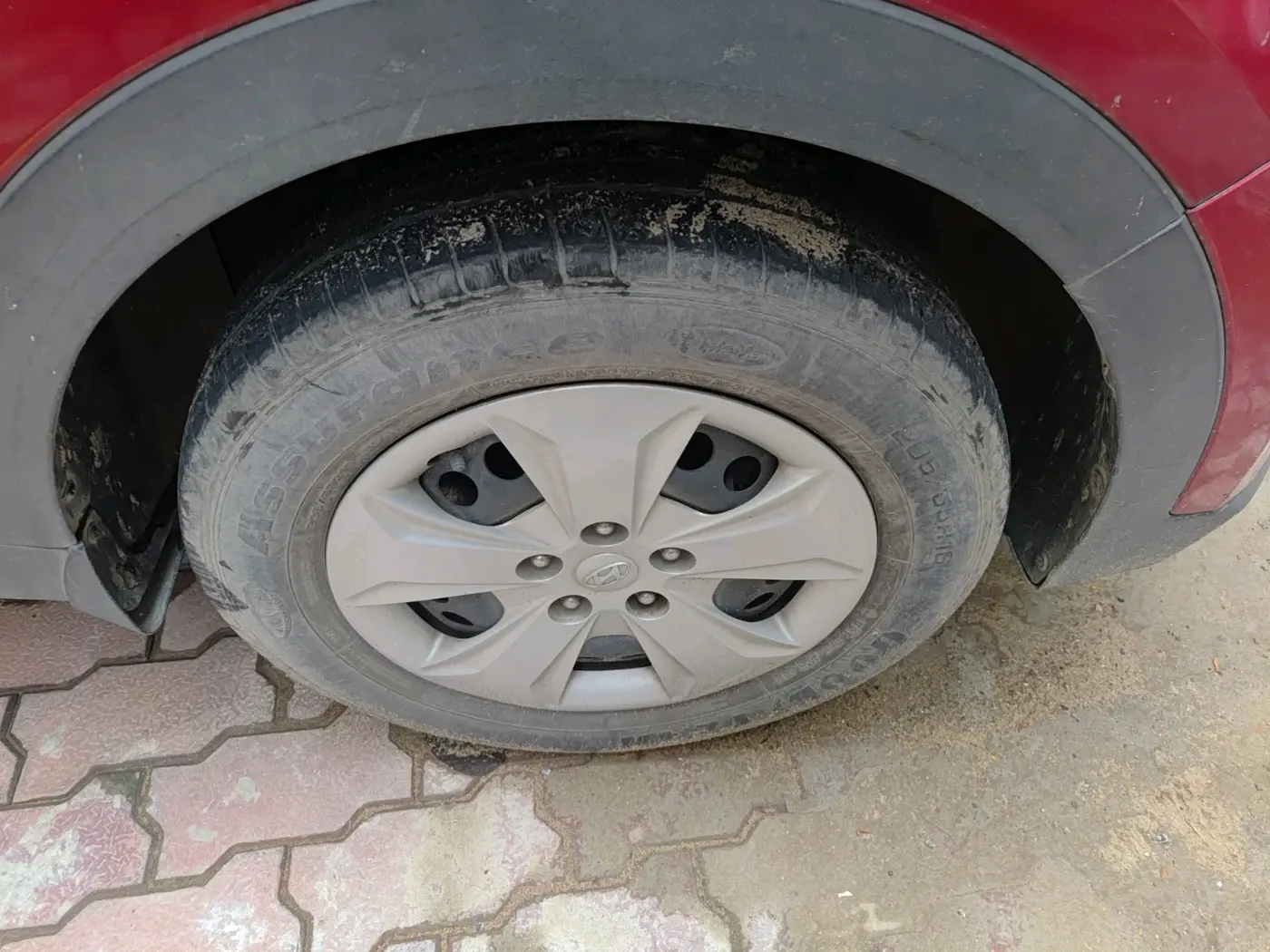 2018 Hyundai Creta E PLUS 1.6 PETROL, Petrol, Manual, 28,168 km, tyre