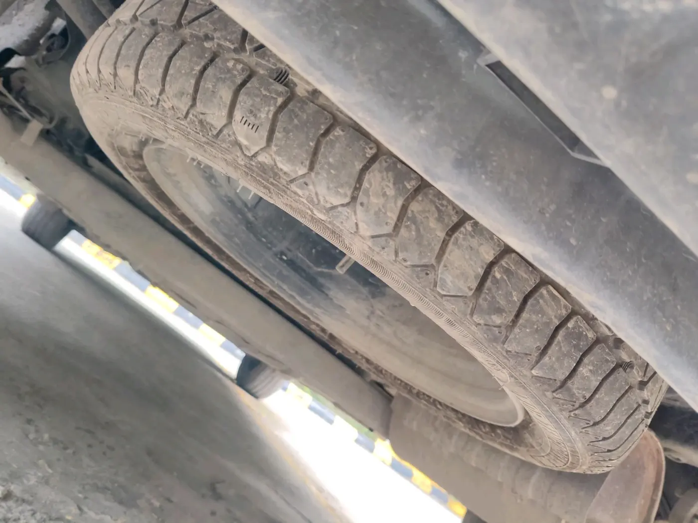 2023 Tata TIGOR XZ CNG, CNG, Manual, 35,611 km, tyre
