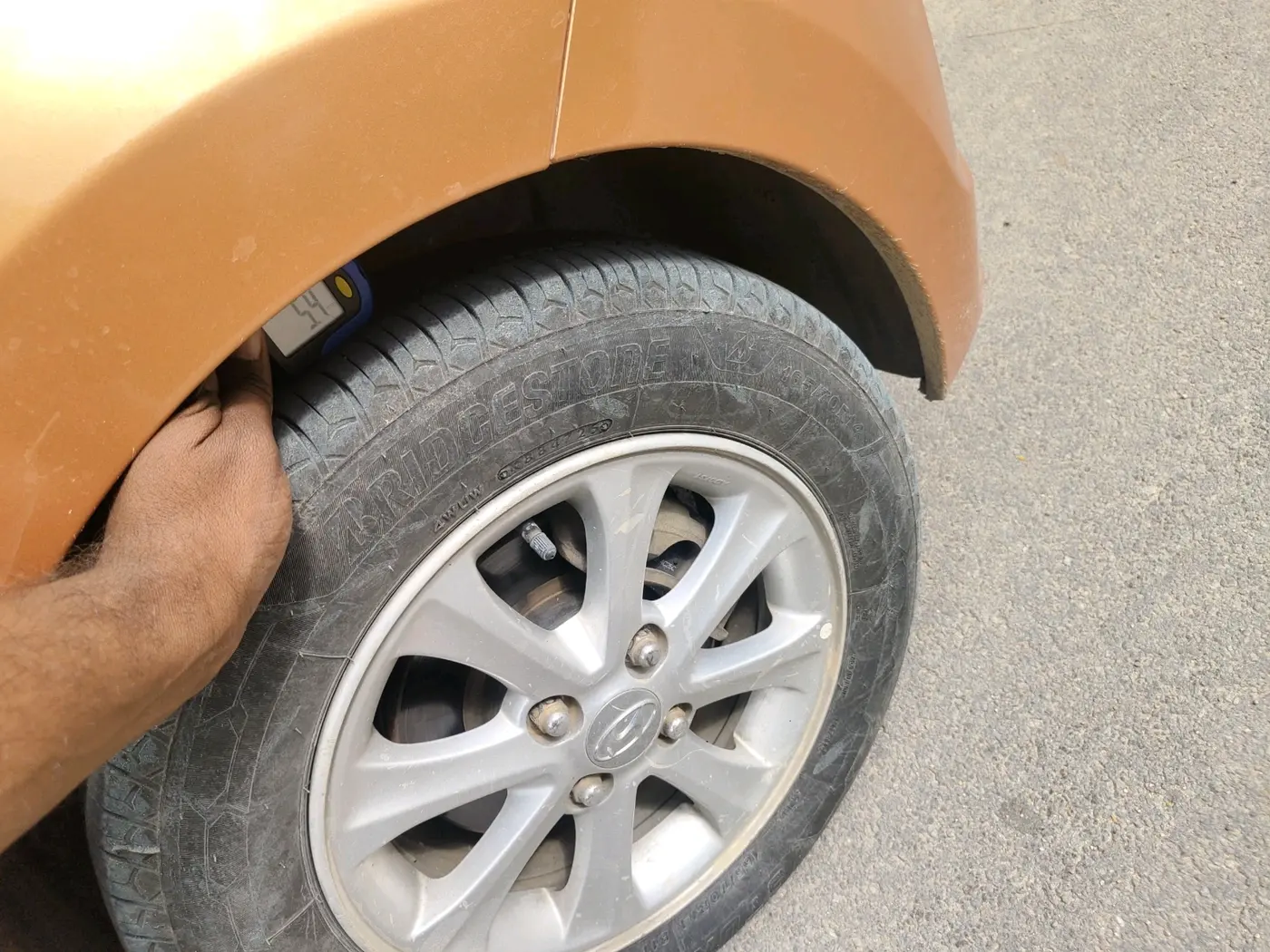 2015 Hyundai Grand i10 ASTA AT 1.2 KAPPA VTVT, Petrol, Automatic, 90,310 km, tyre