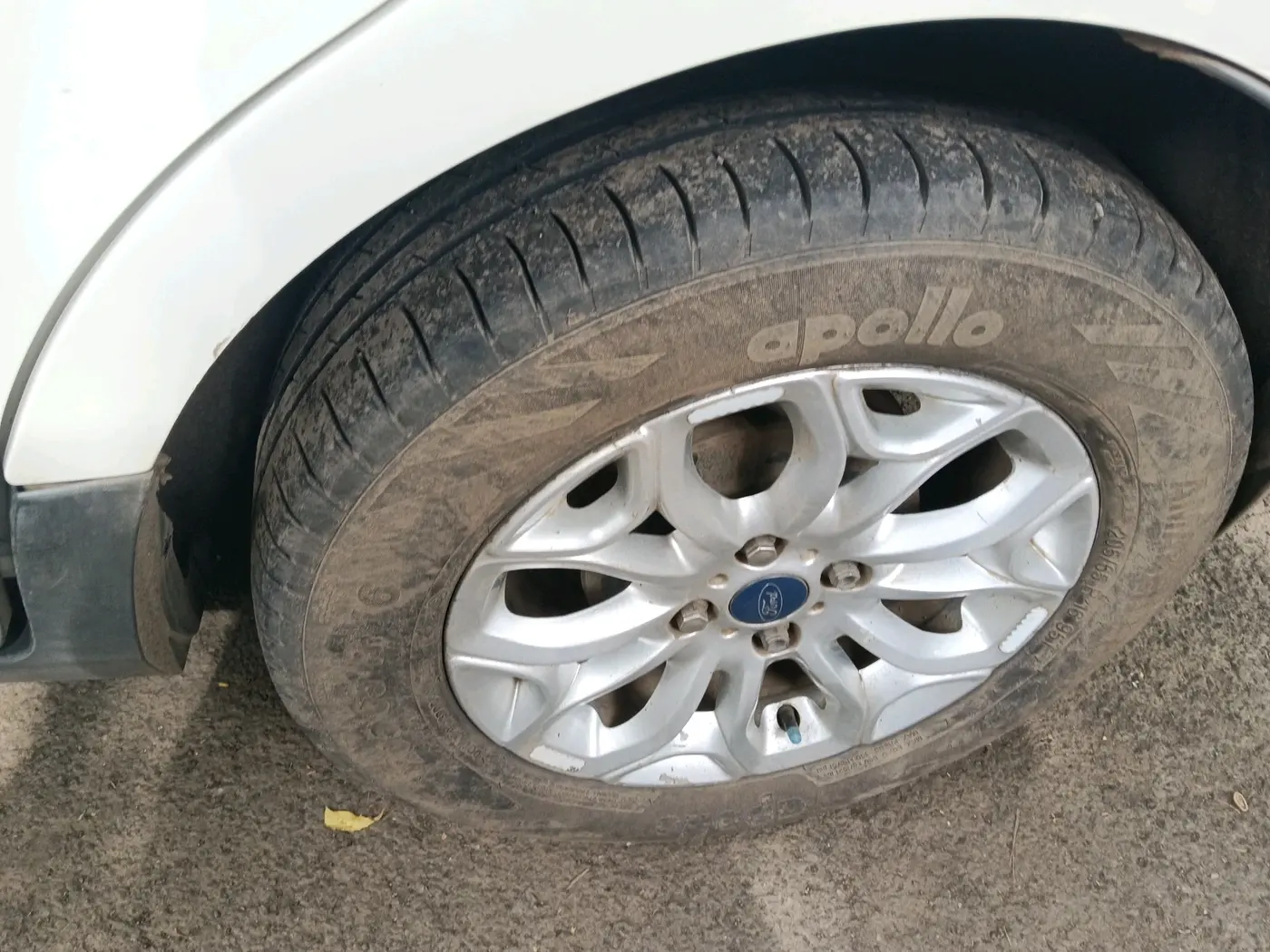 2016 Ford Ecosport TITANIUM 1.5L DIESEL, Diesel, Manual, 98,043 km, tyre