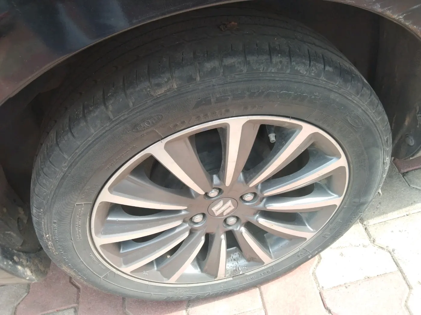 2021 Maruti Ciaz ALPHA 1.5 SHVS PETROL, Petrol, Manual, 49,021 km, tyre
