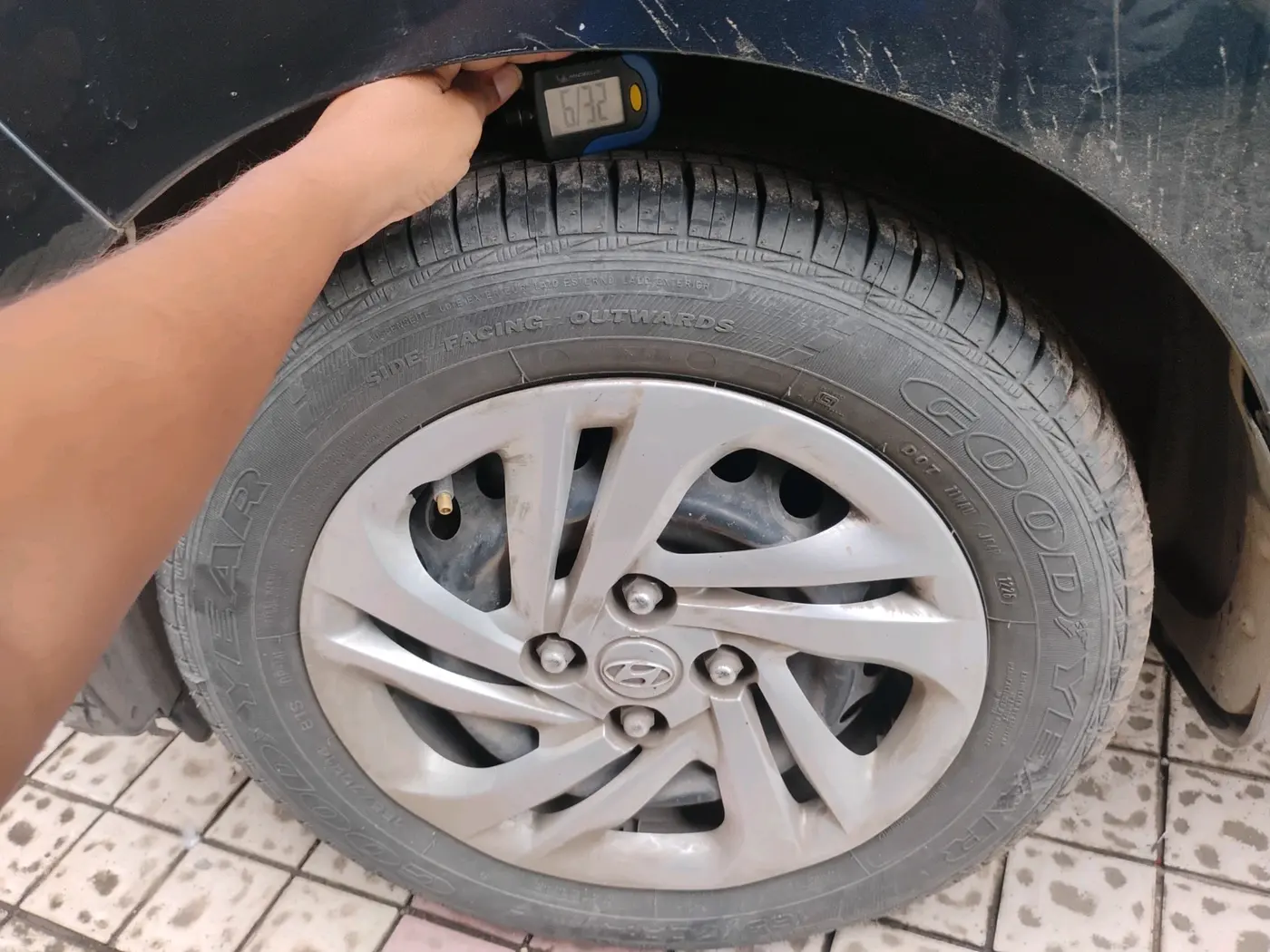 2020 Hyundai GRAND I10 NIOS MAGNA 1.2 KAPPA VTVT CNG, CNG, Manual, 1,03,372 km, tyre