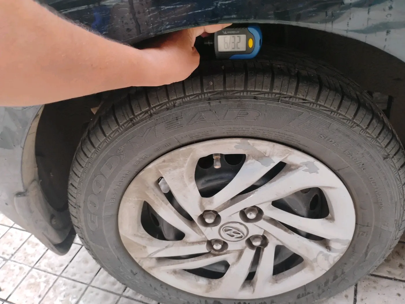 2020 Hyundai GRAND I10 NIOS MAGNA 1.2 KAPPA VTVT CNG, CNG, Manual, 1,03,372 km, tyre