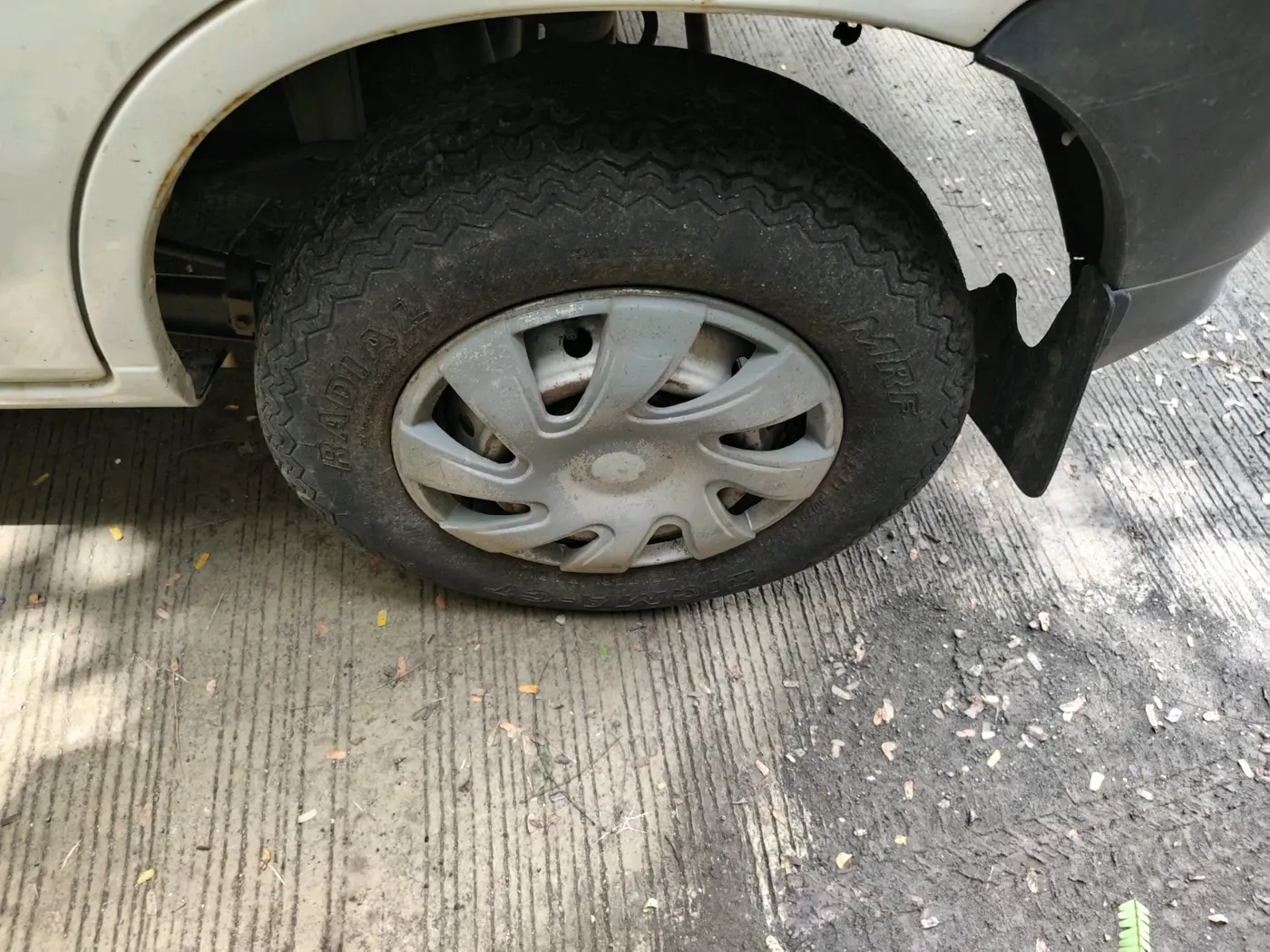 2011 Maruti Alto LXI, Petrol, Manual, 62,841 km, tyre