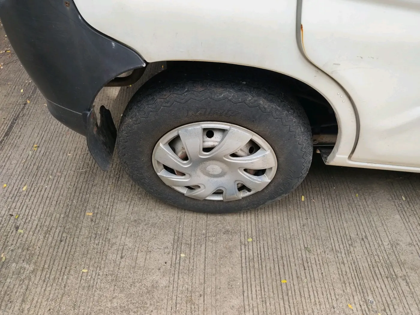 2011 Maruti Alto LXI, Petrol, Manual, 62,841 km, tyre
