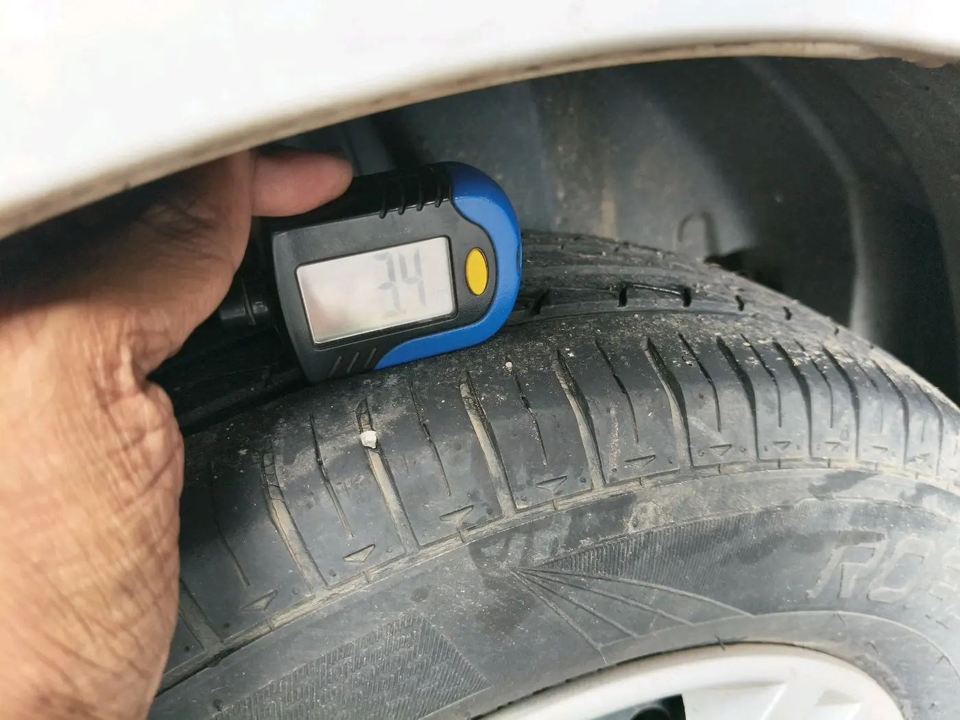 2011 Maruti Ritz VXI, Petrol, Manual, 83,914 km, tyre