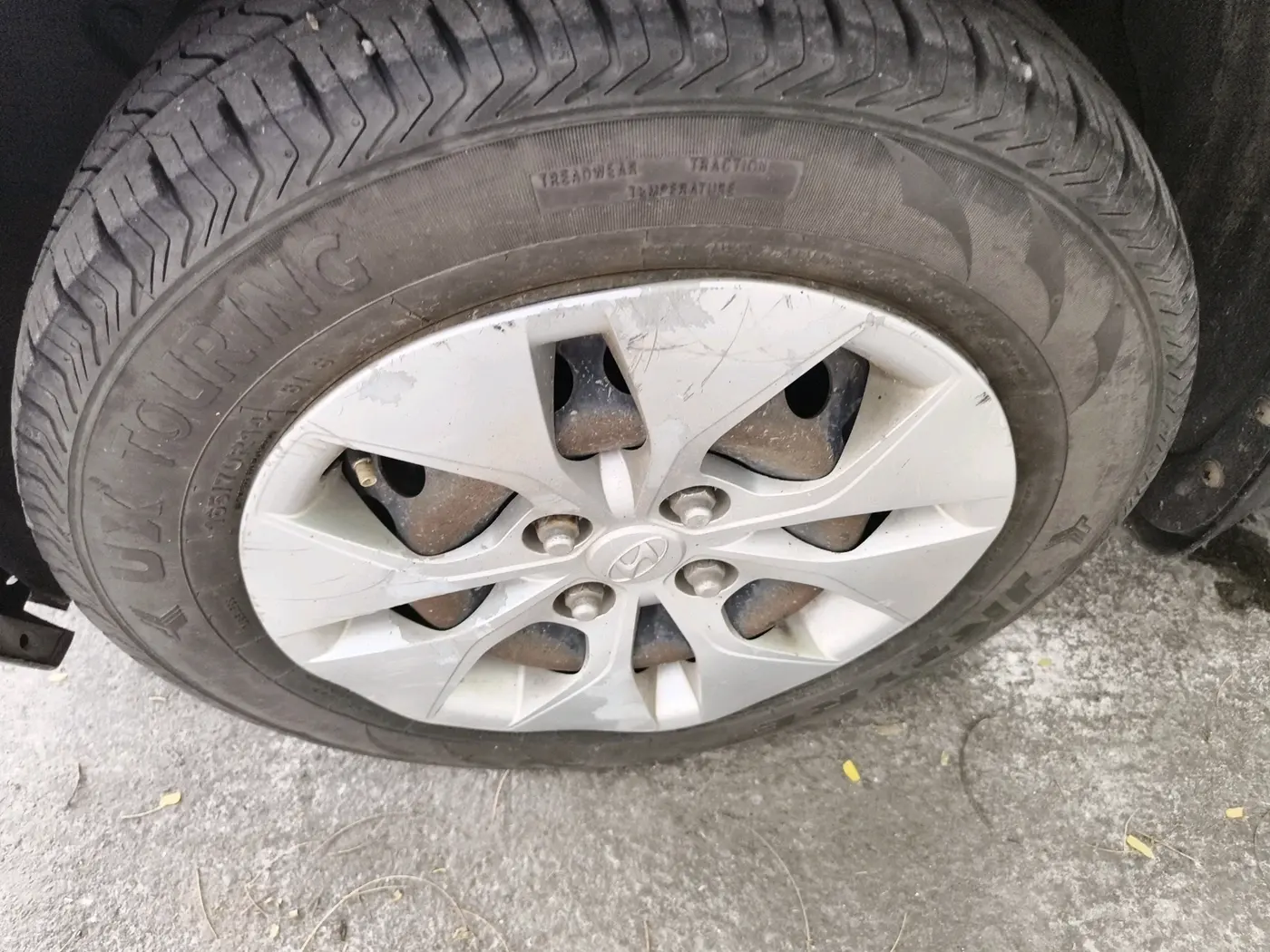 2019 Hyundai Xcent S 1.2, CNG, Manual, 1,37,139 km, tyre