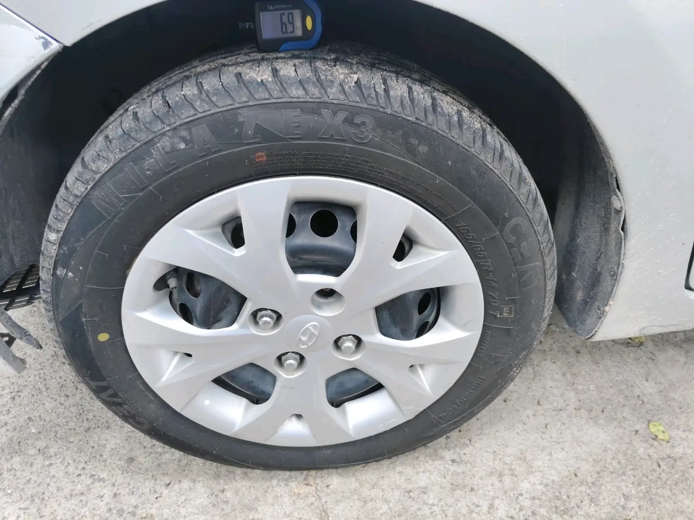 2014 Hyundai Grand i10 SPORTZ 1.1 CRDI, Diesel, Manual, 59,914 km, tyre