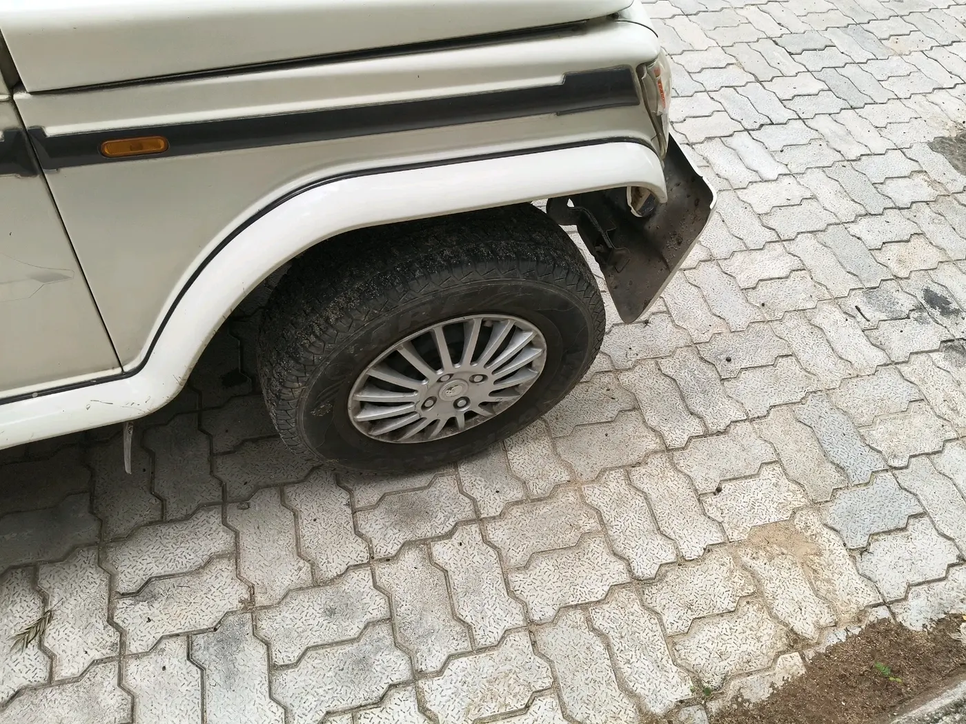 2020 Mahindra Bolero POWER PLUS ZLX, Diesel, Manual, 74,386 km, tyre