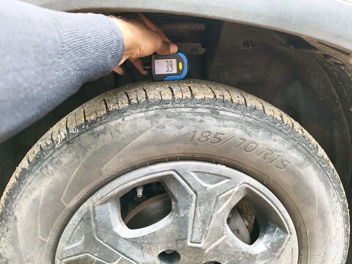 2022 Tata PUNCH ACCOMPLISHED MT, CNG, Manual, 61,110 km, tyre