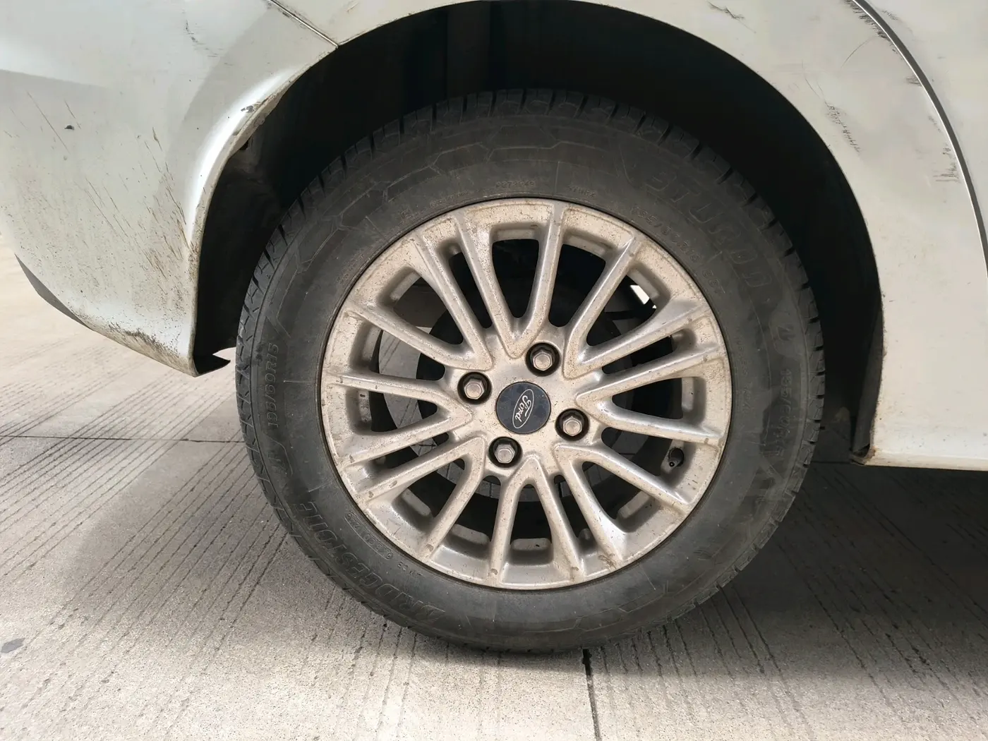2019 Ford Figo Aspire TITANIUM PLUS 1.5 DIESEL, Diesel, Manual, 1,39,377 km, tyre