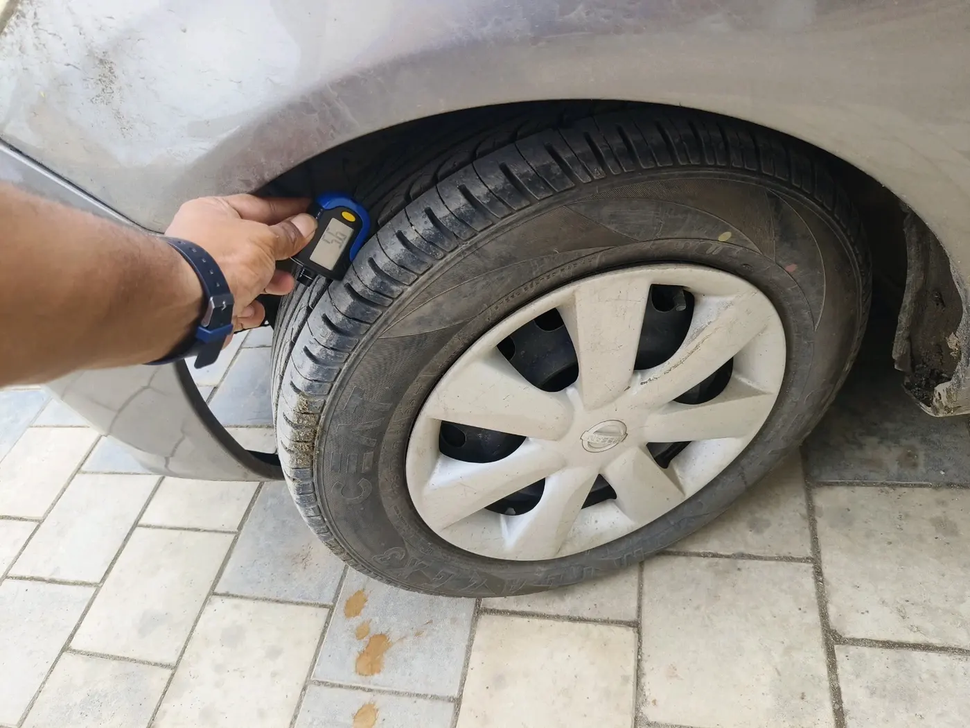 2013 Nissan Sunny XL, Petrol, Manual, 66,903 km, tyre