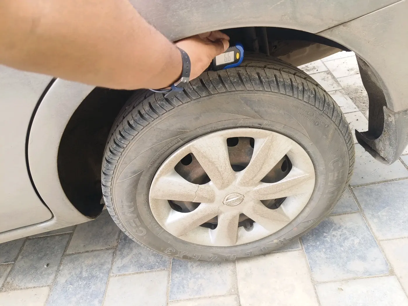 2013 Nissan Sunny XL, Petrol, Manual, 66,903 km, tyre