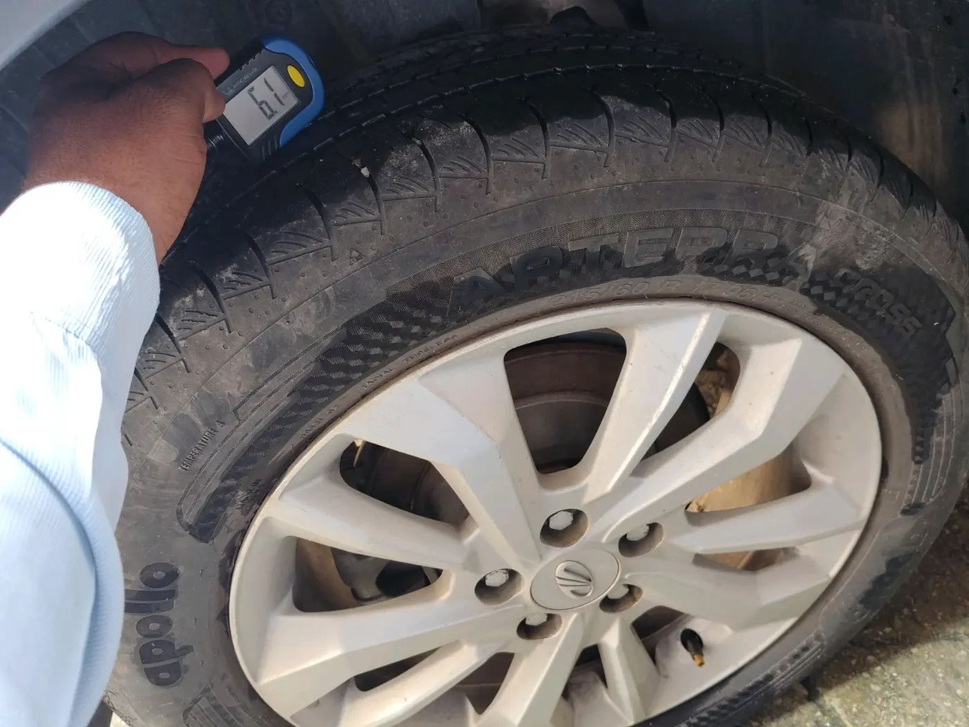 2019 Mahindra XUV300 W8 1.5 DIESEL, Diesel, Manual, 84,753 km, tyre