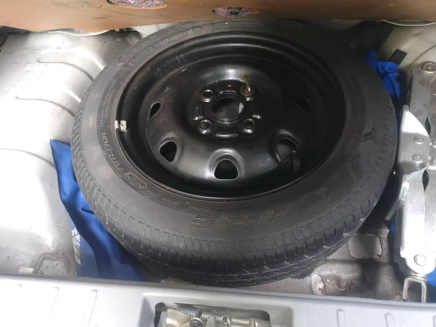2012 Maruti Alto K10 VXI, Petrol, Manual, 22,983 km, tyre