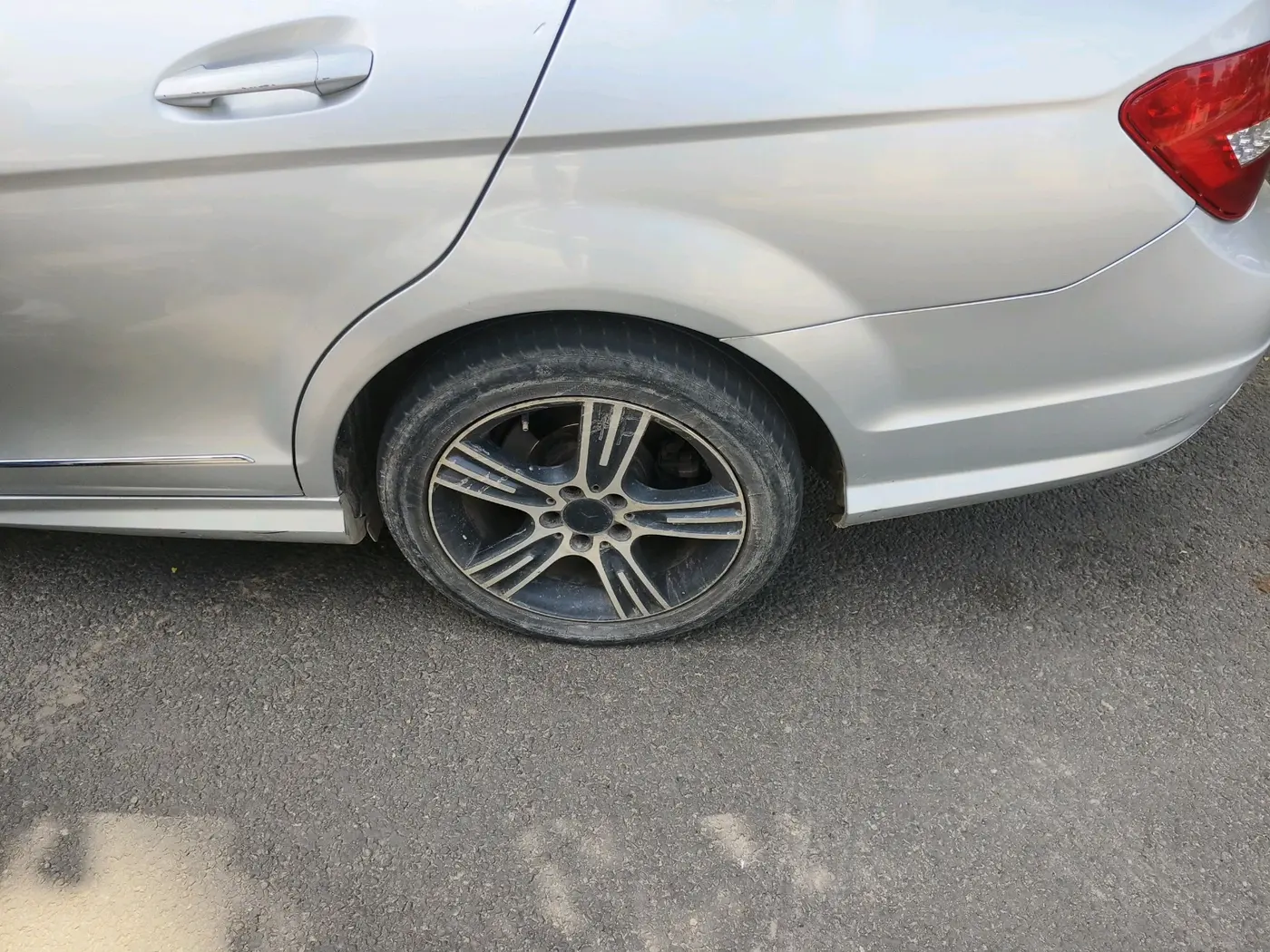 2014 Mercedes Benz C Class C 220 CDI AVANTGARDE, Diesel, Automatic, 1,20,336 km, tyre