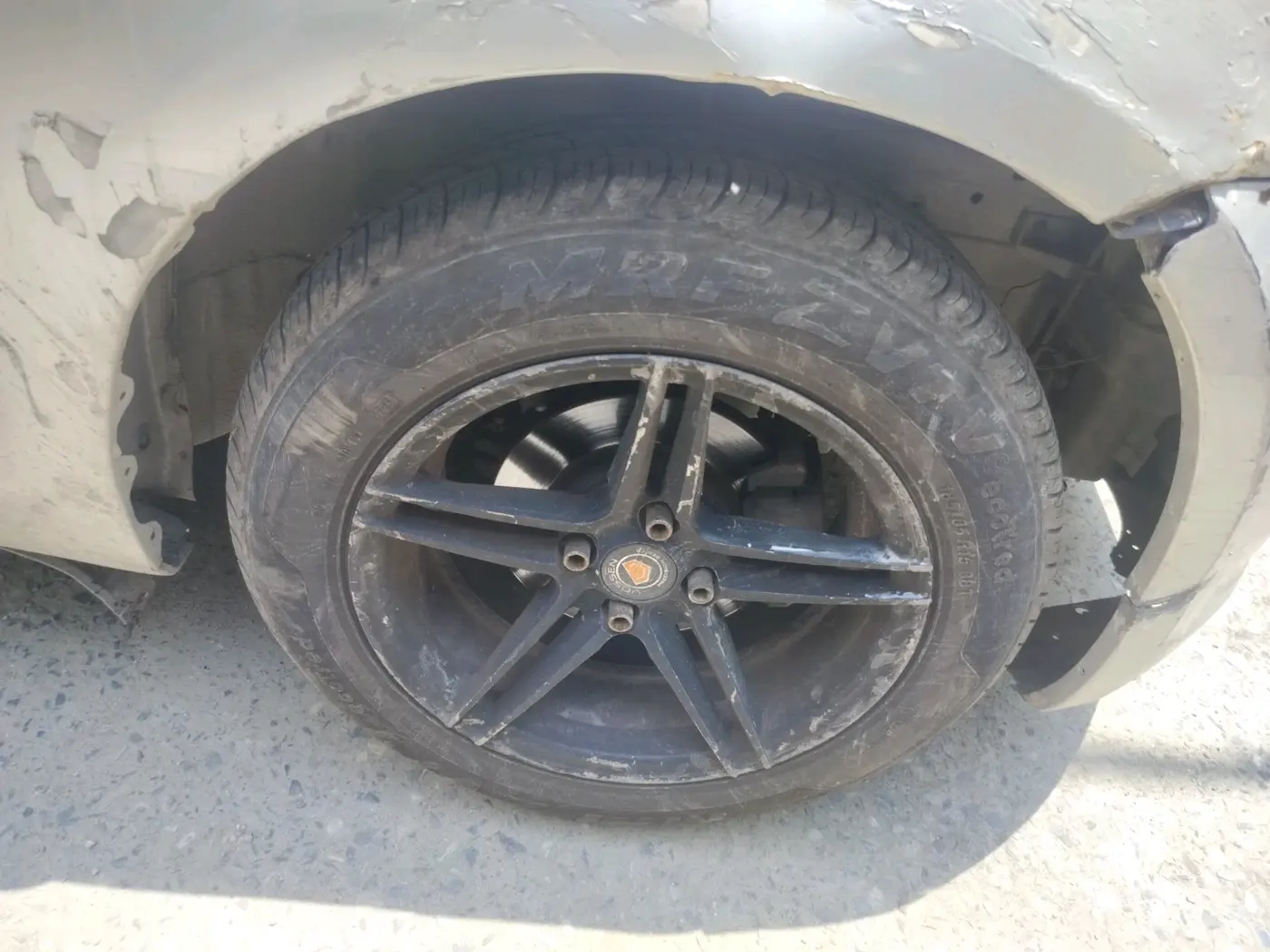 2012 Maruti Swift LXI, Petrol, Manual, 87,845 km, tyre