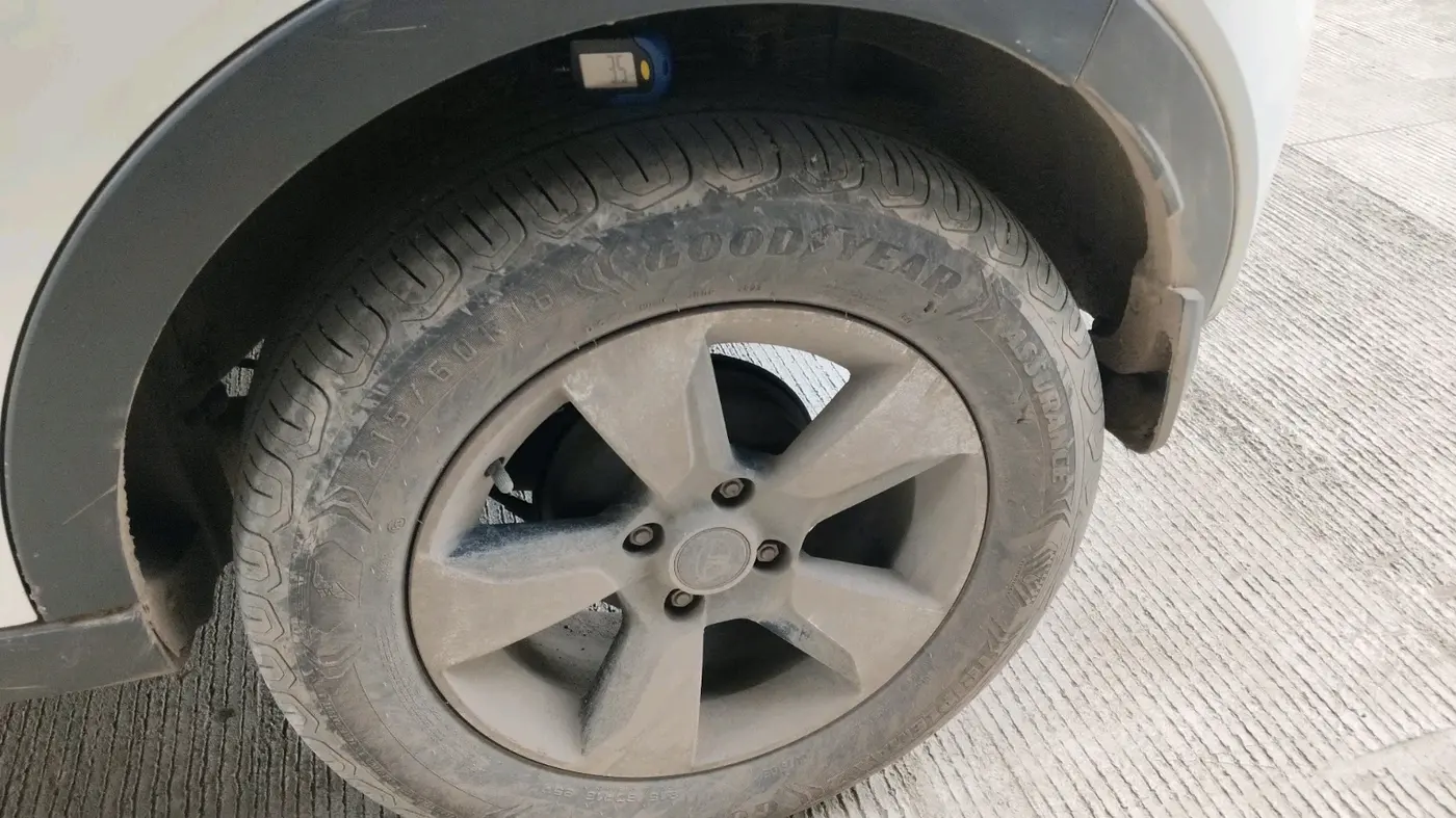 2019 Tata NEXON XMA DIESEL, Diesel, Automatic, 1,84,589 km, tyre