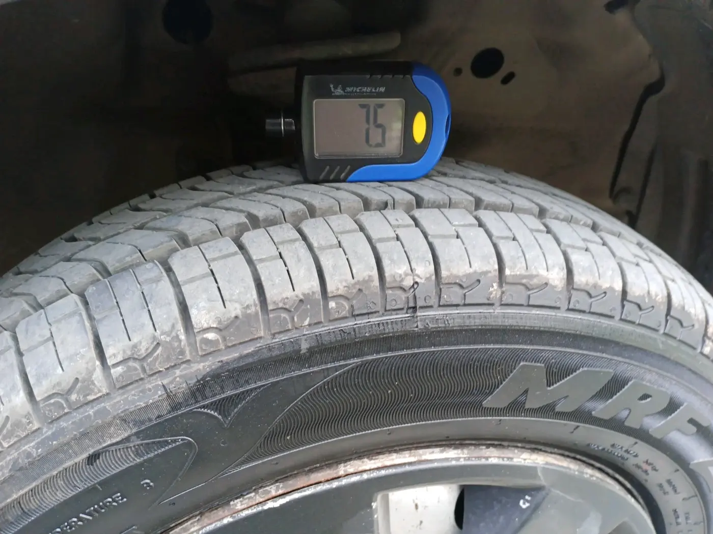 2016 Maruti Wagon R 1.0 LXI CNG, CNG, Manual, 76,121 km, tyre