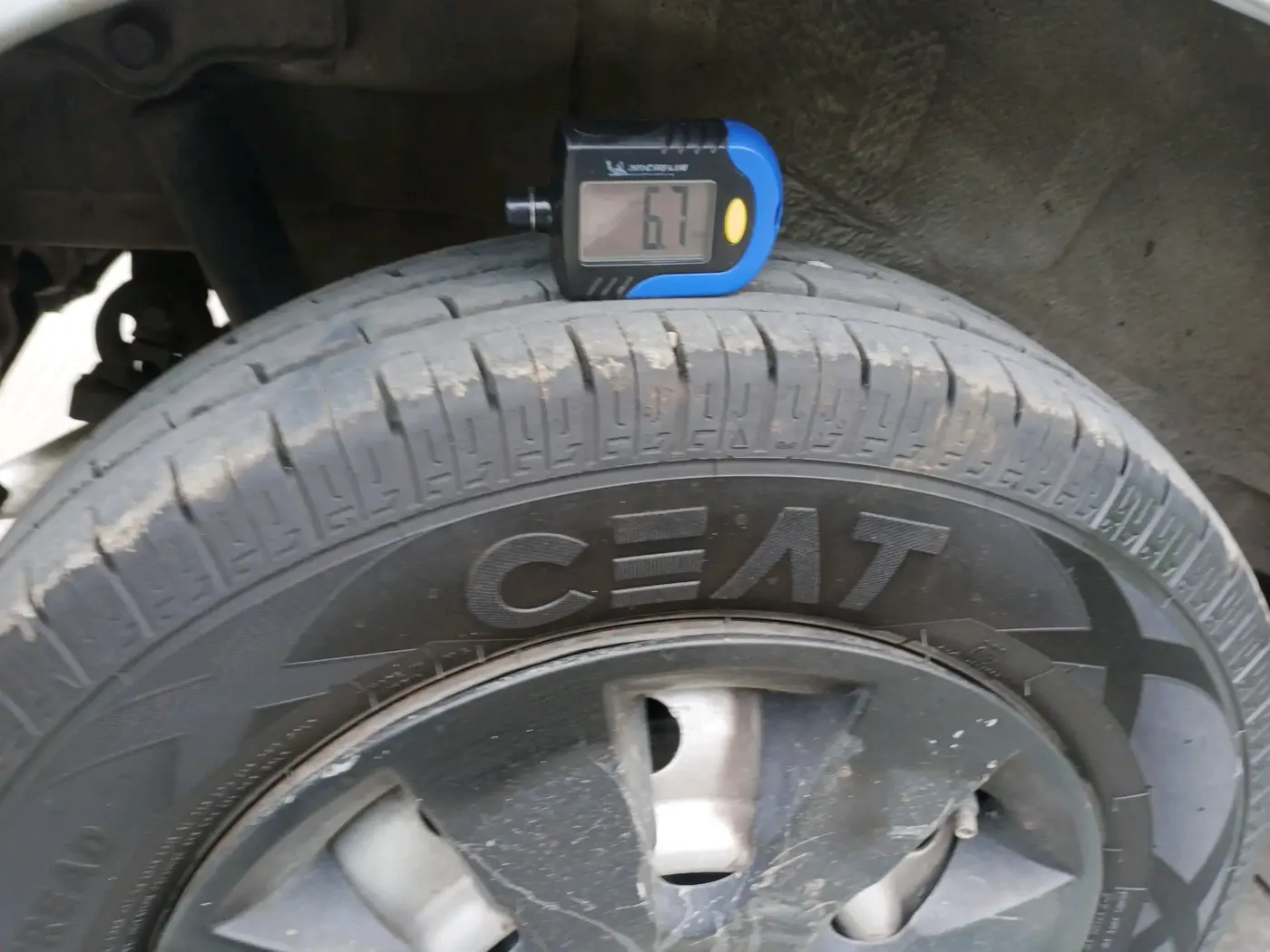 2016 Maruti Wagon R 1.0 LXI CNG, CNG, Manual, 76,121 km, tyre