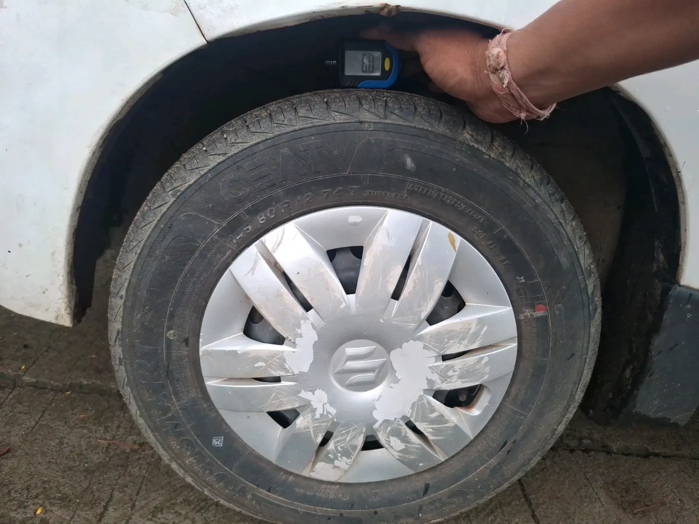 2019 Maruti Alto VXI, Petrol, Manual, 10,661 km, tyre