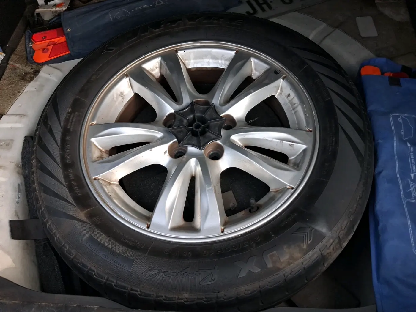 2014 Chevrolet Cruze LTZ, Diesel, Manual, 31,904 km, tyre